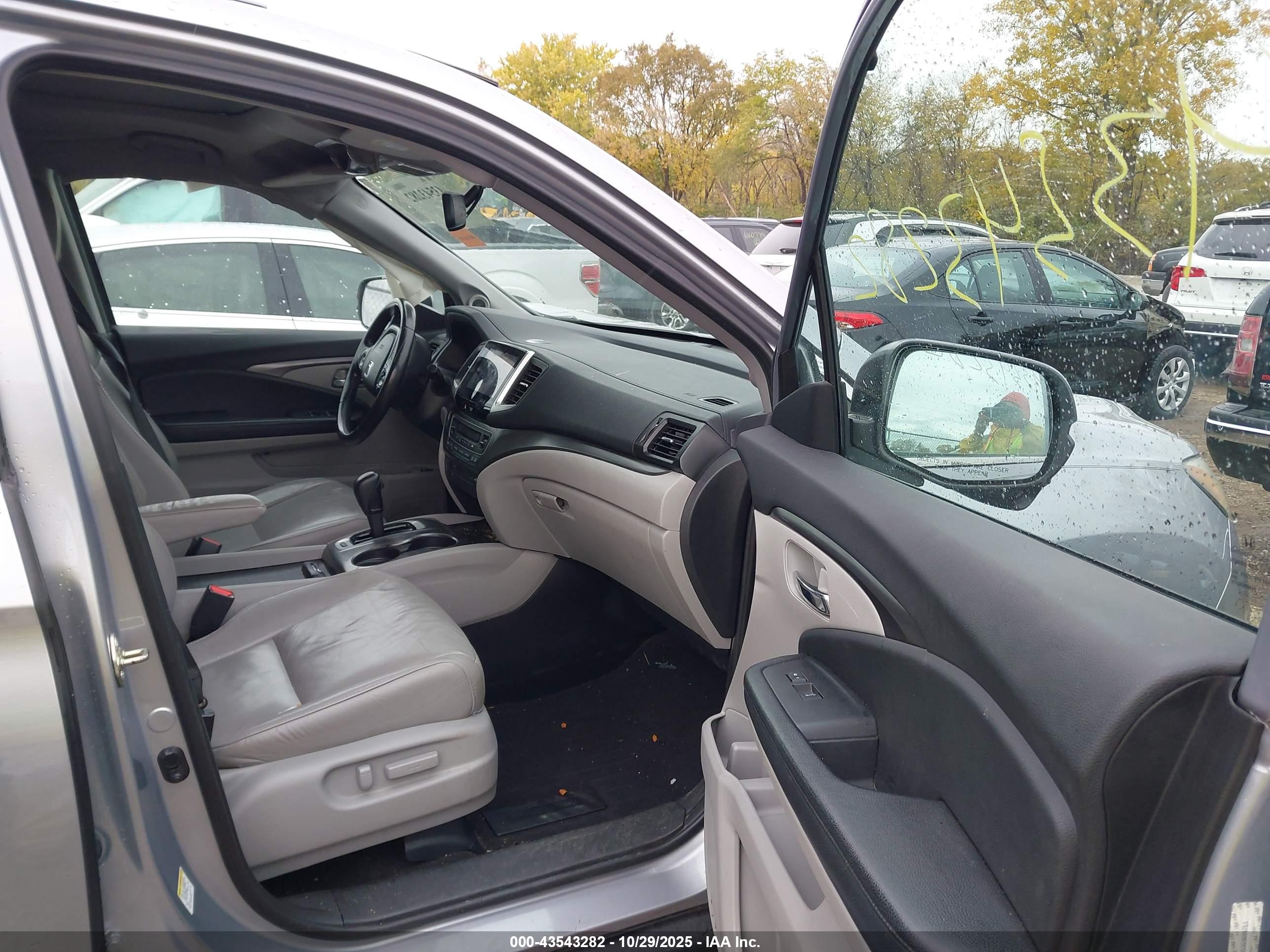 HONDA PILOT image 5