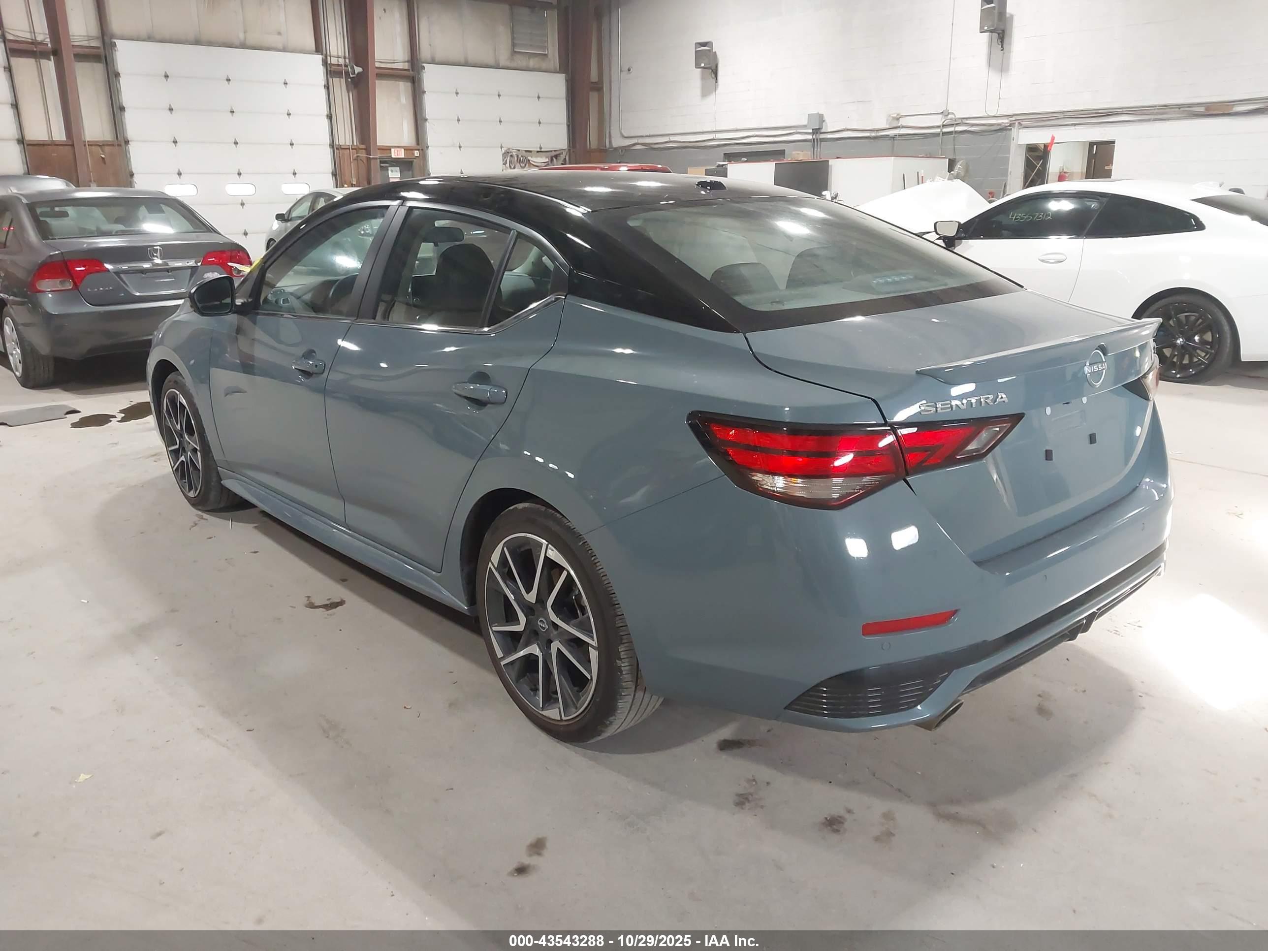 NISSAN SENTRA image 3