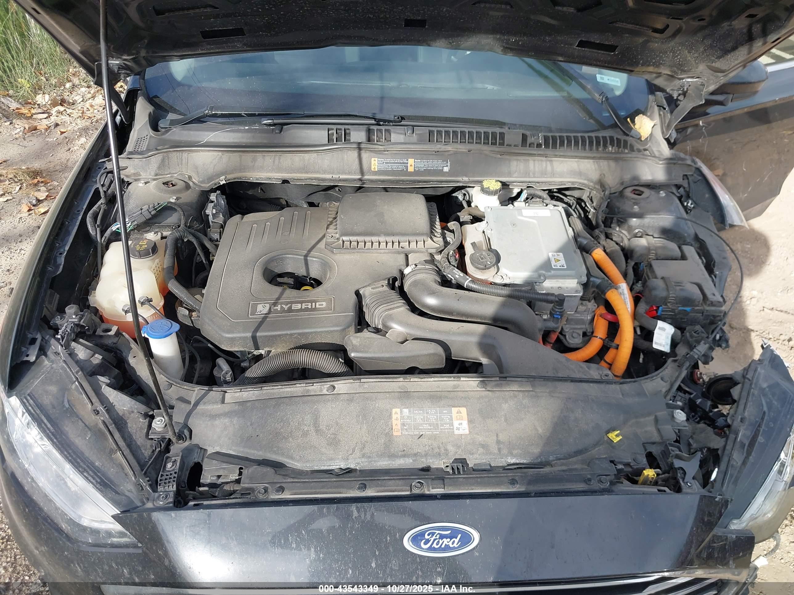FORD FUSION image 10