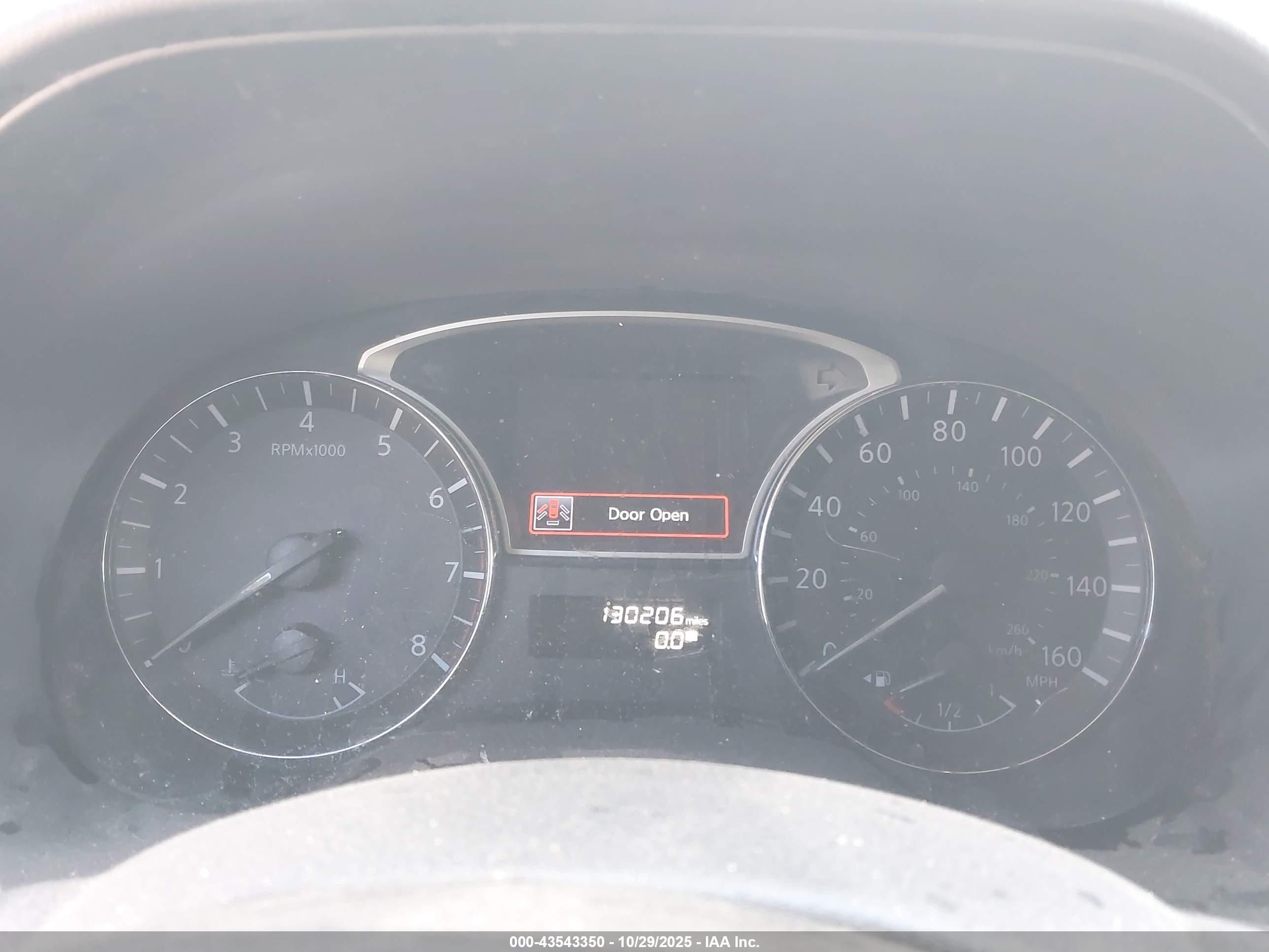 NISSAN PATHFINDER image 7