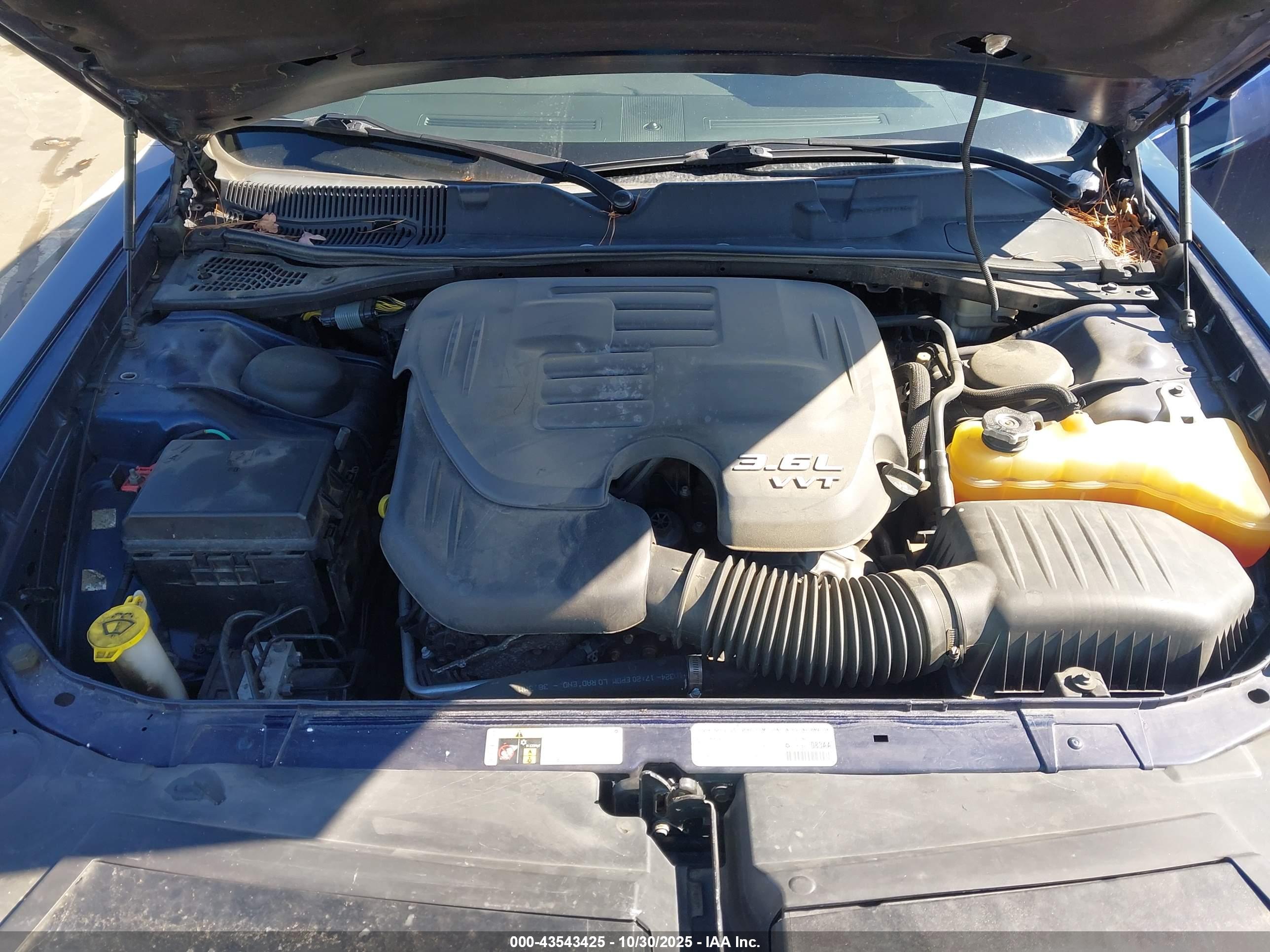 DODGE CHALLENGER image 10