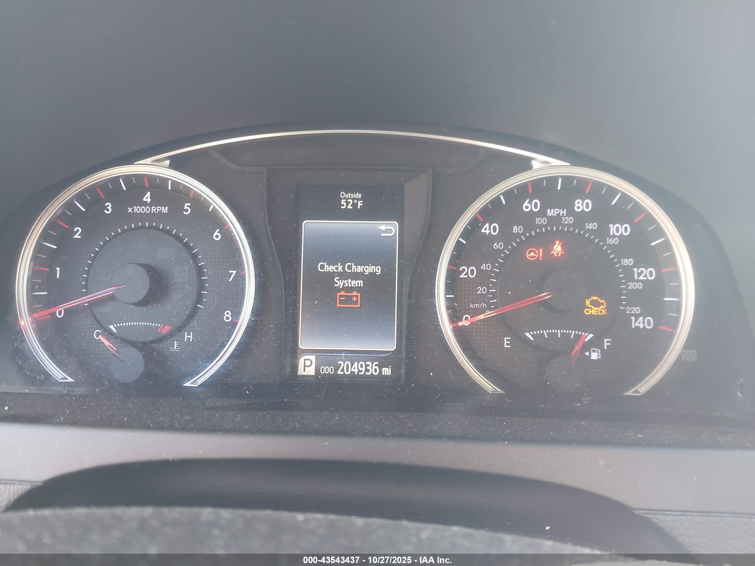 TOYOTA CAMRY image 7