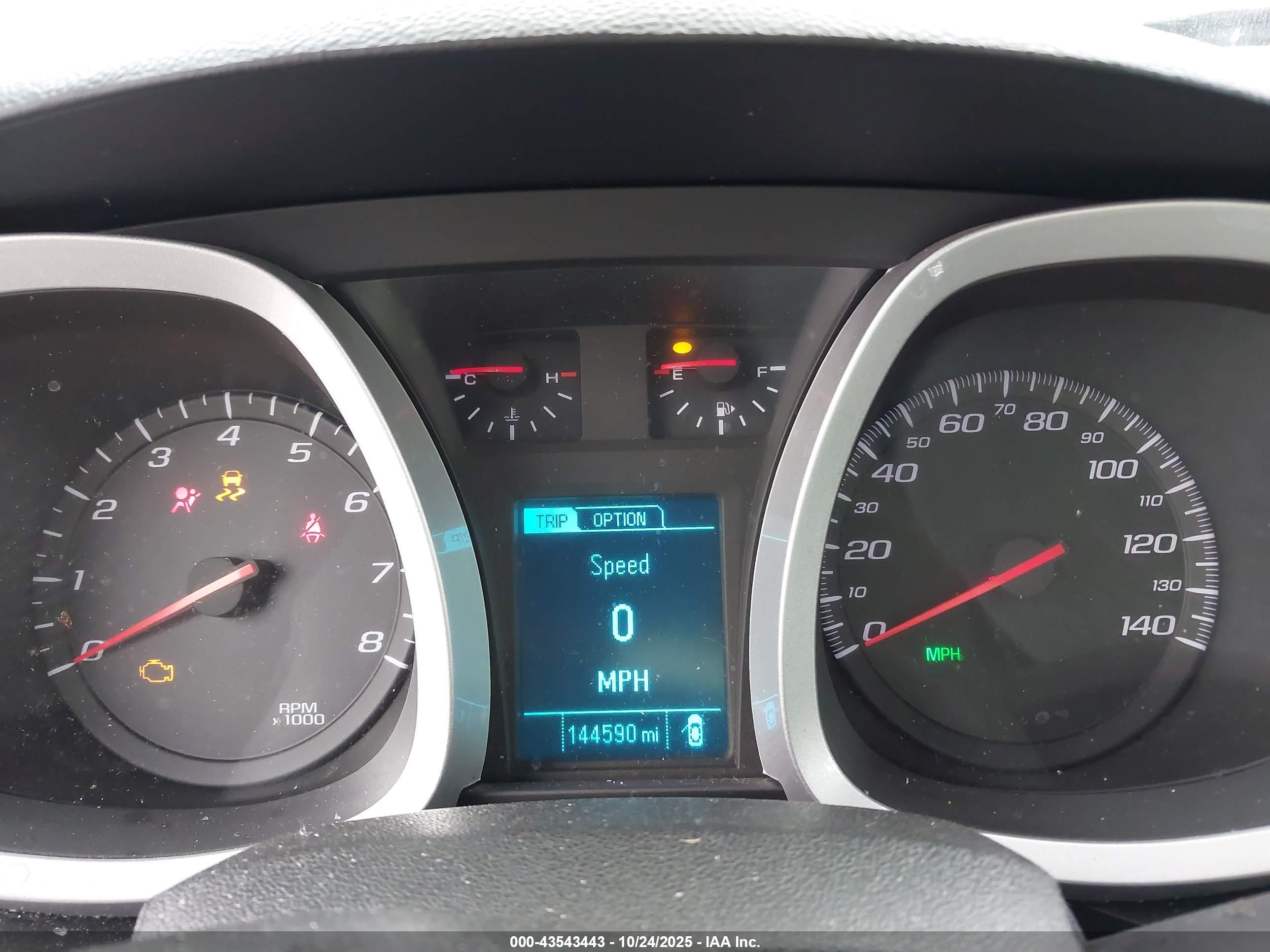 CHEVROLET EQUINOX image 7