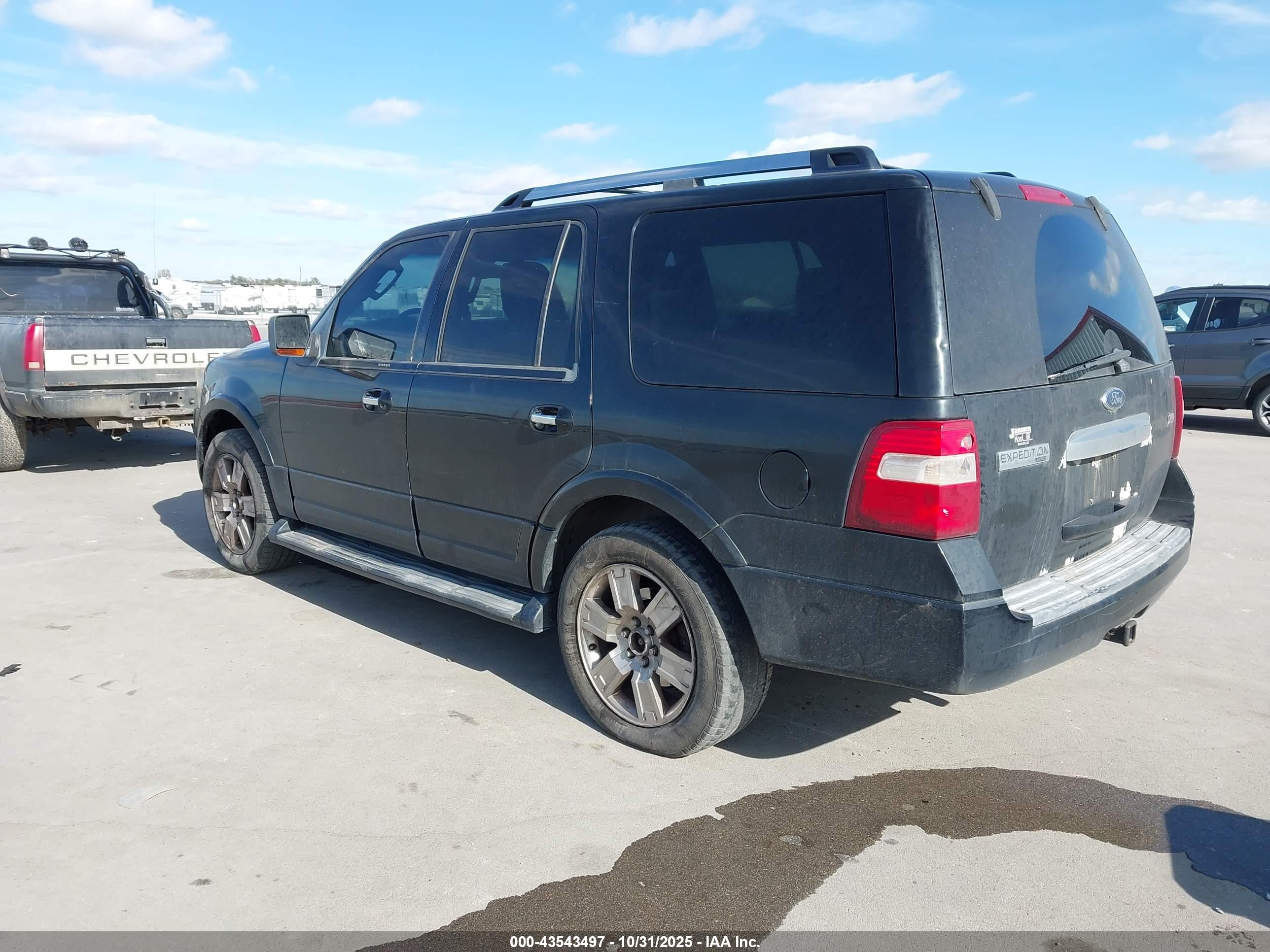 FORD EXPEDITION image 3
