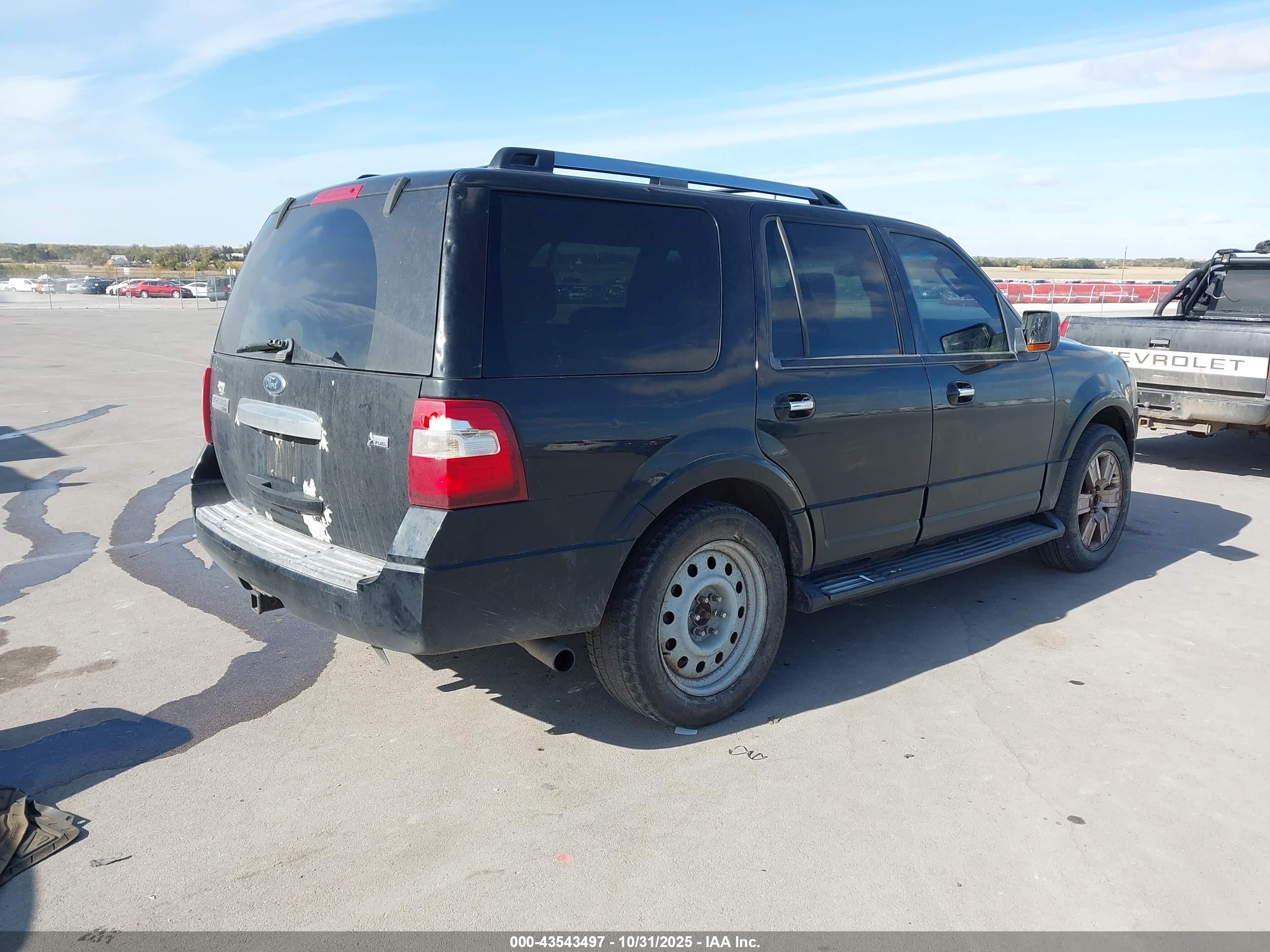 FORD EXPEDITION image 4