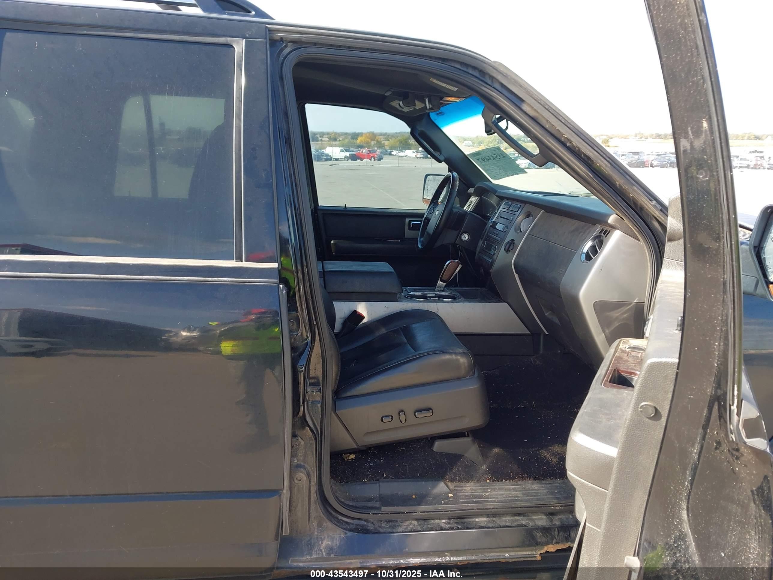 FORD EXPEDITION image 5