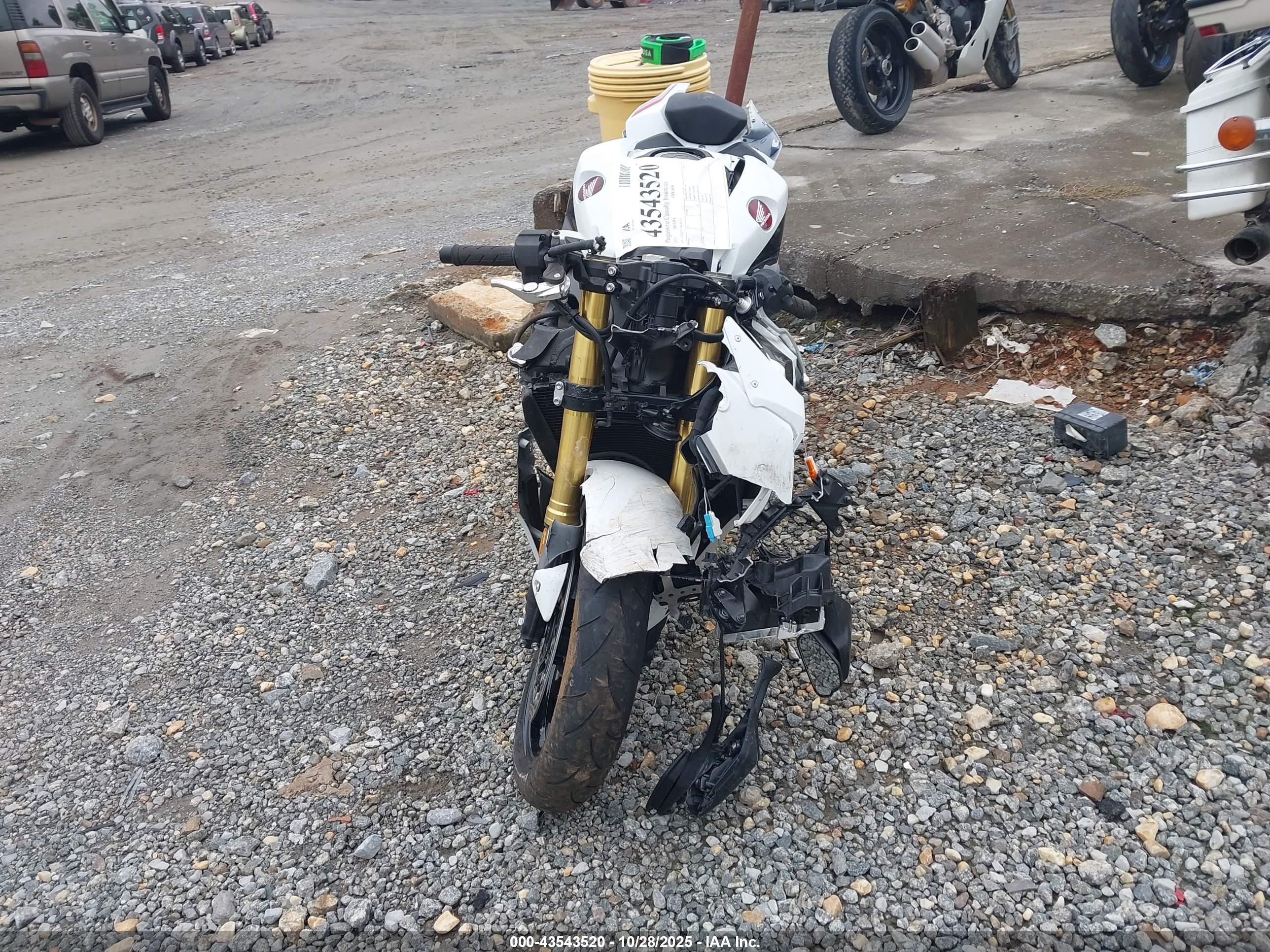 HONDA CBR1000 image 5