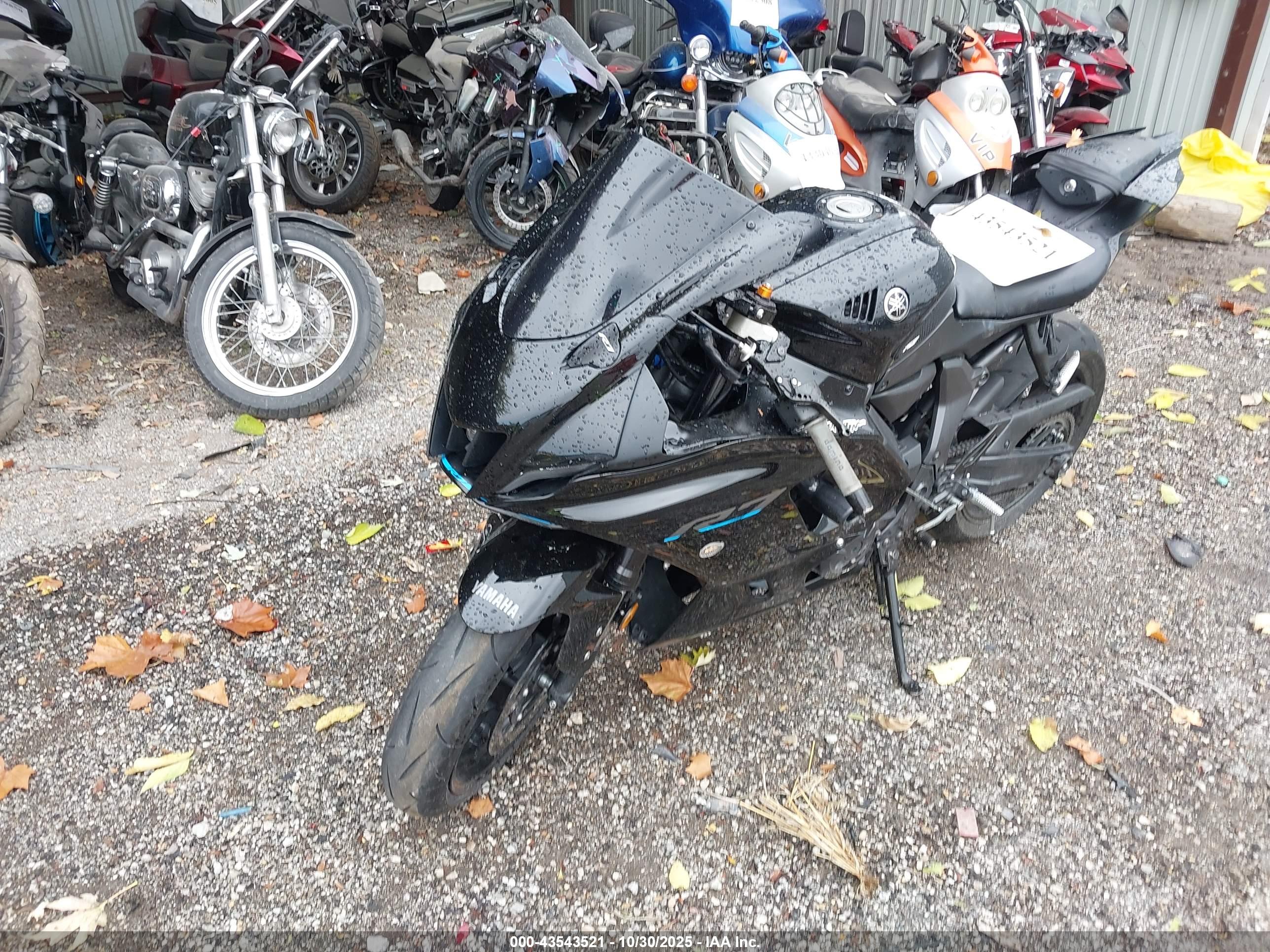 YAMAHA YZFR7 image 2