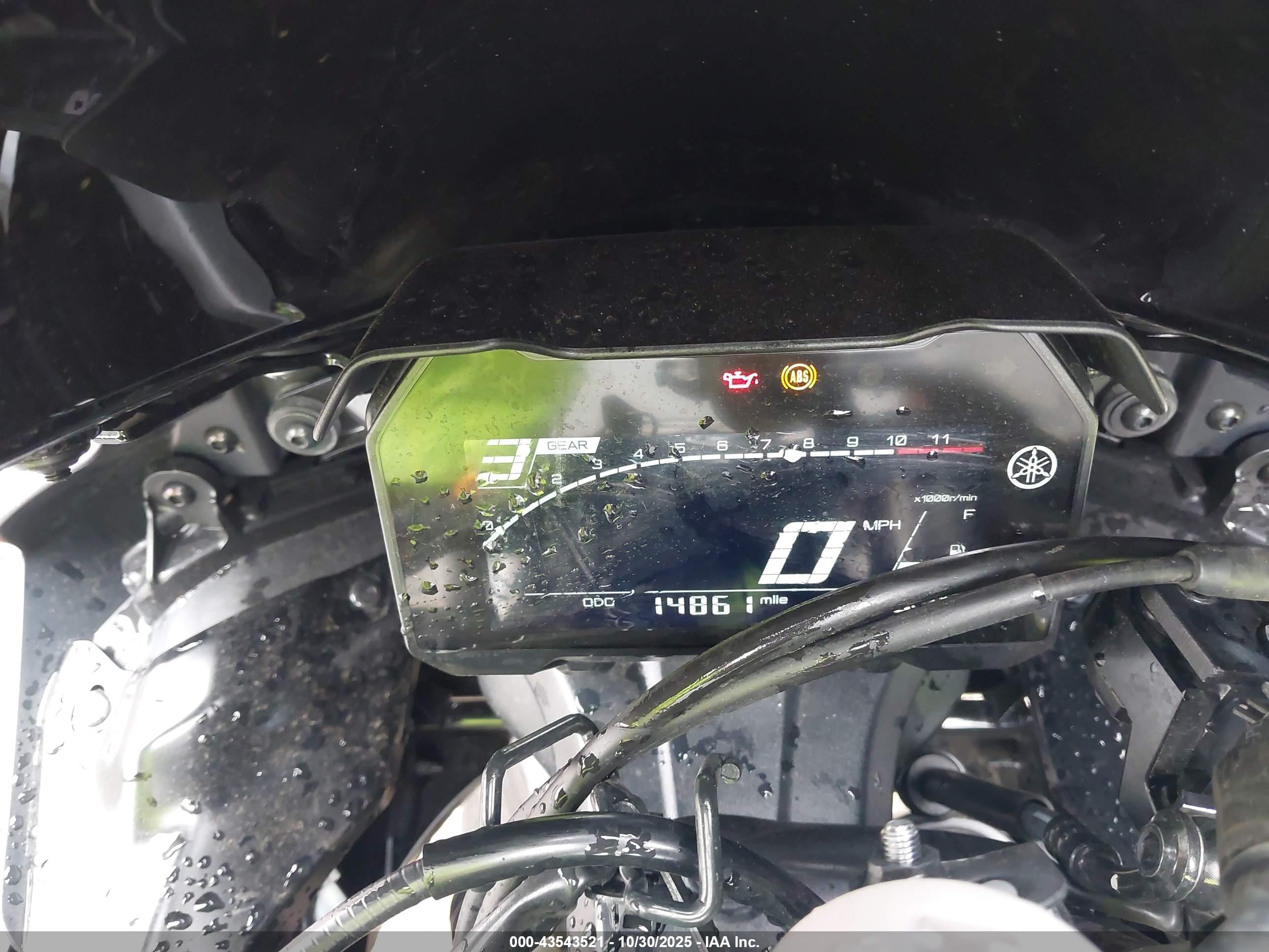 YAMAHA YZFR7 image 7