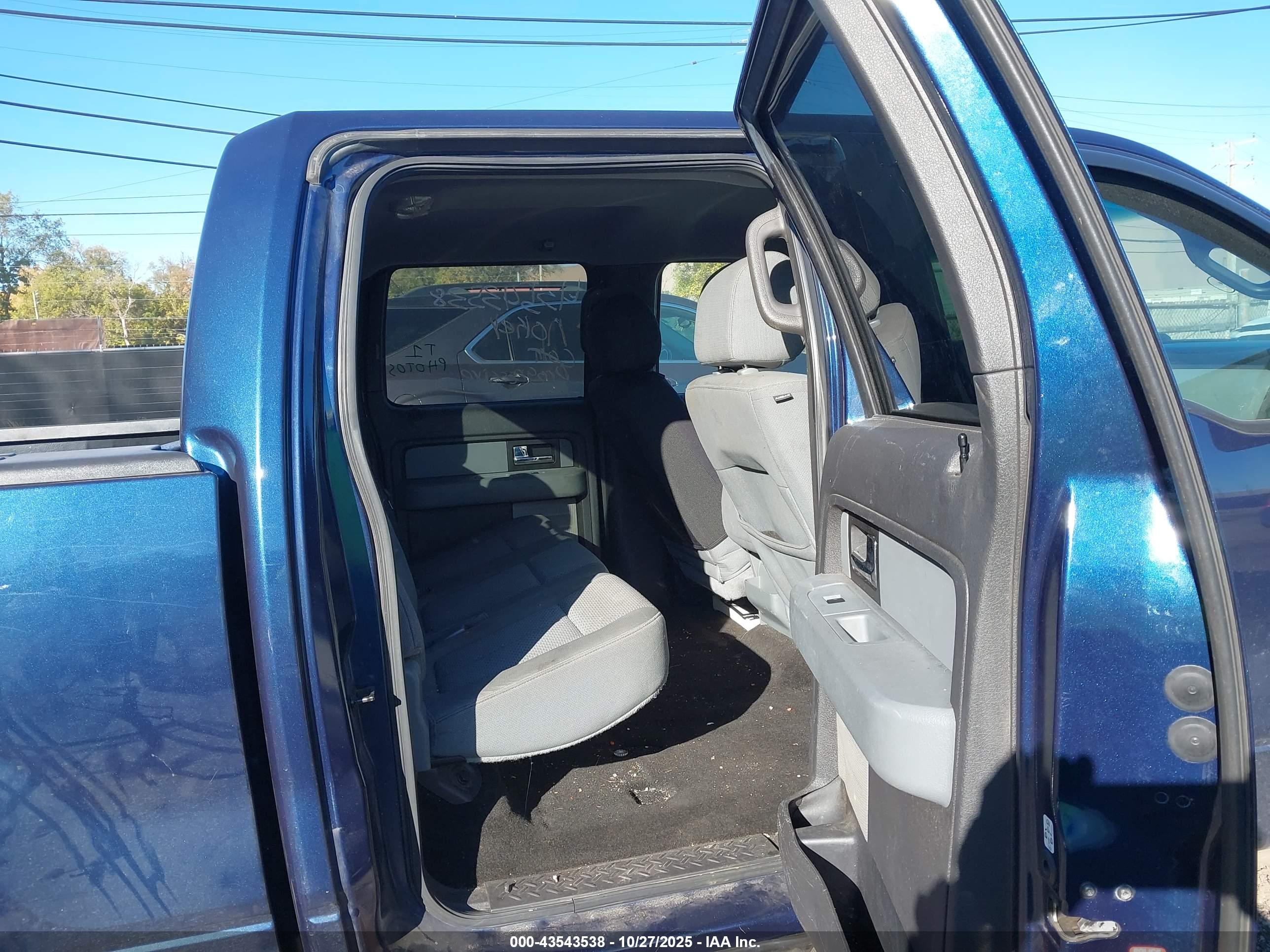 FORD F-150 image 8