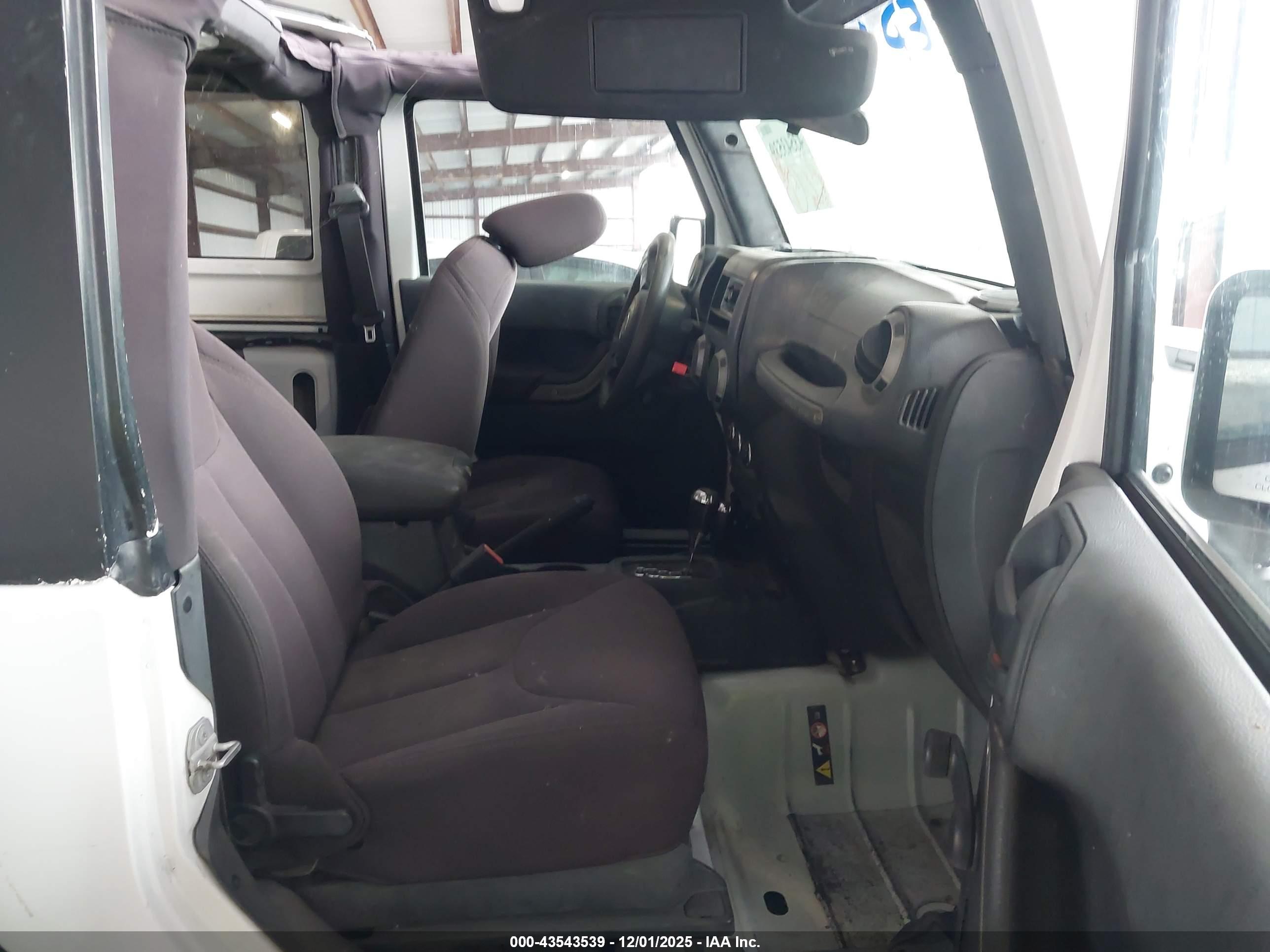 JEEP WRANGLER image 5