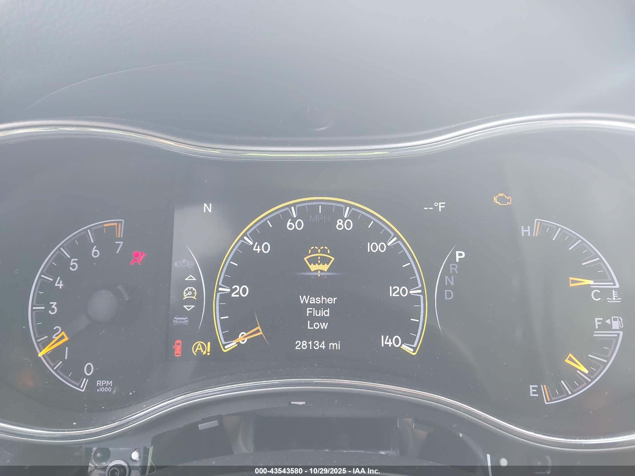 JEEP GRAND image 7