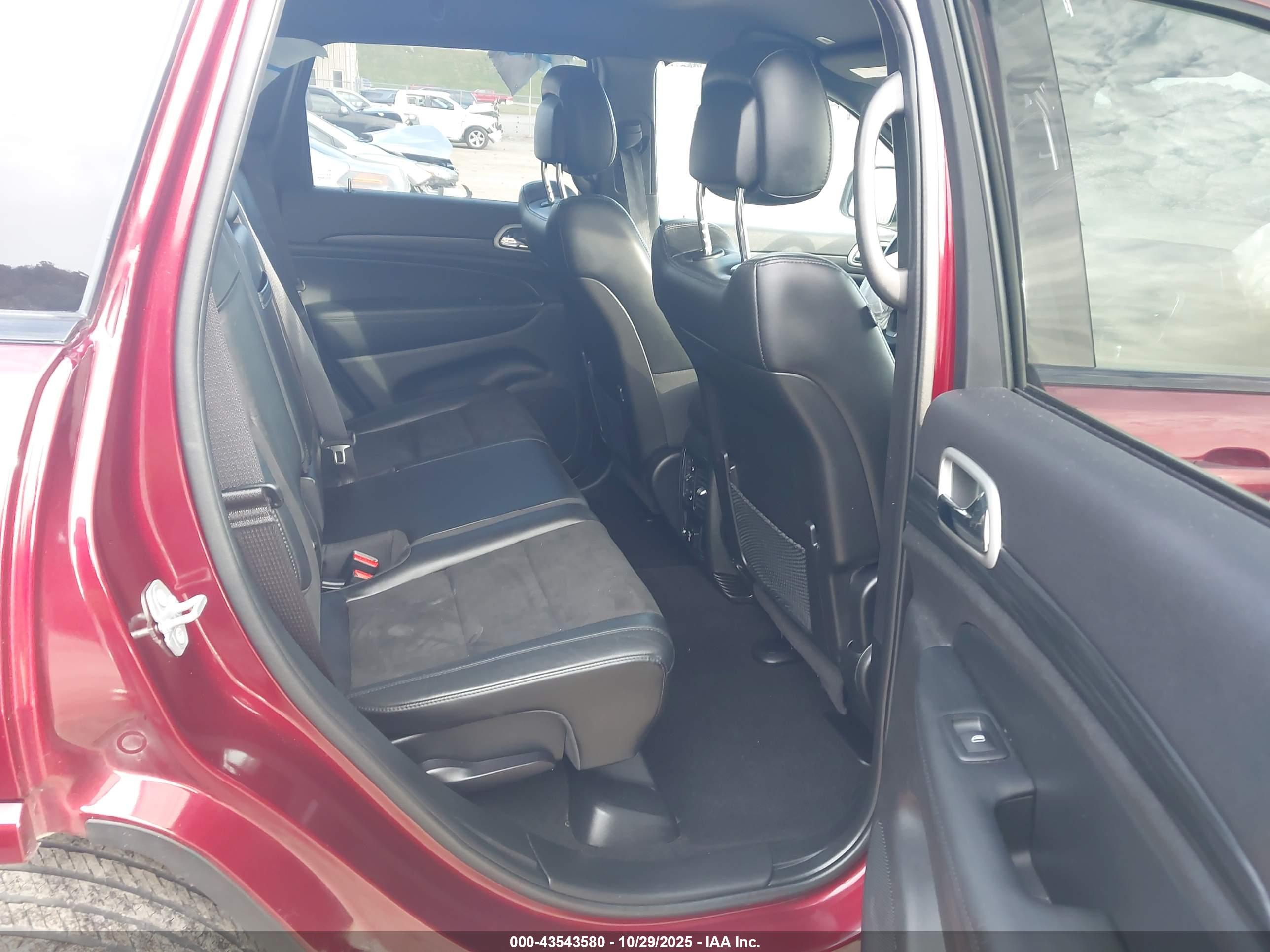 JEEP GRAND image 8