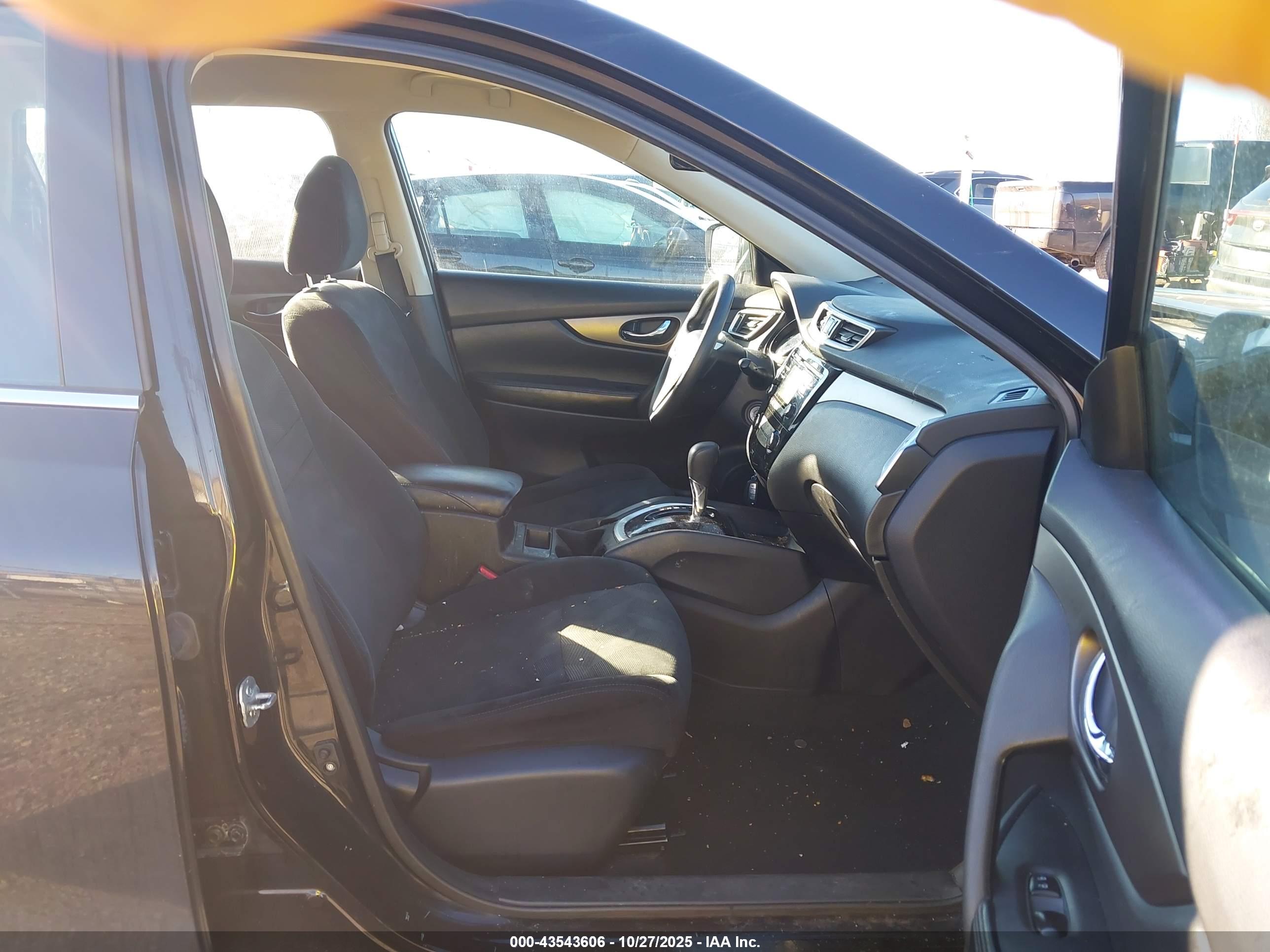 NISSAN ROGUE image 5