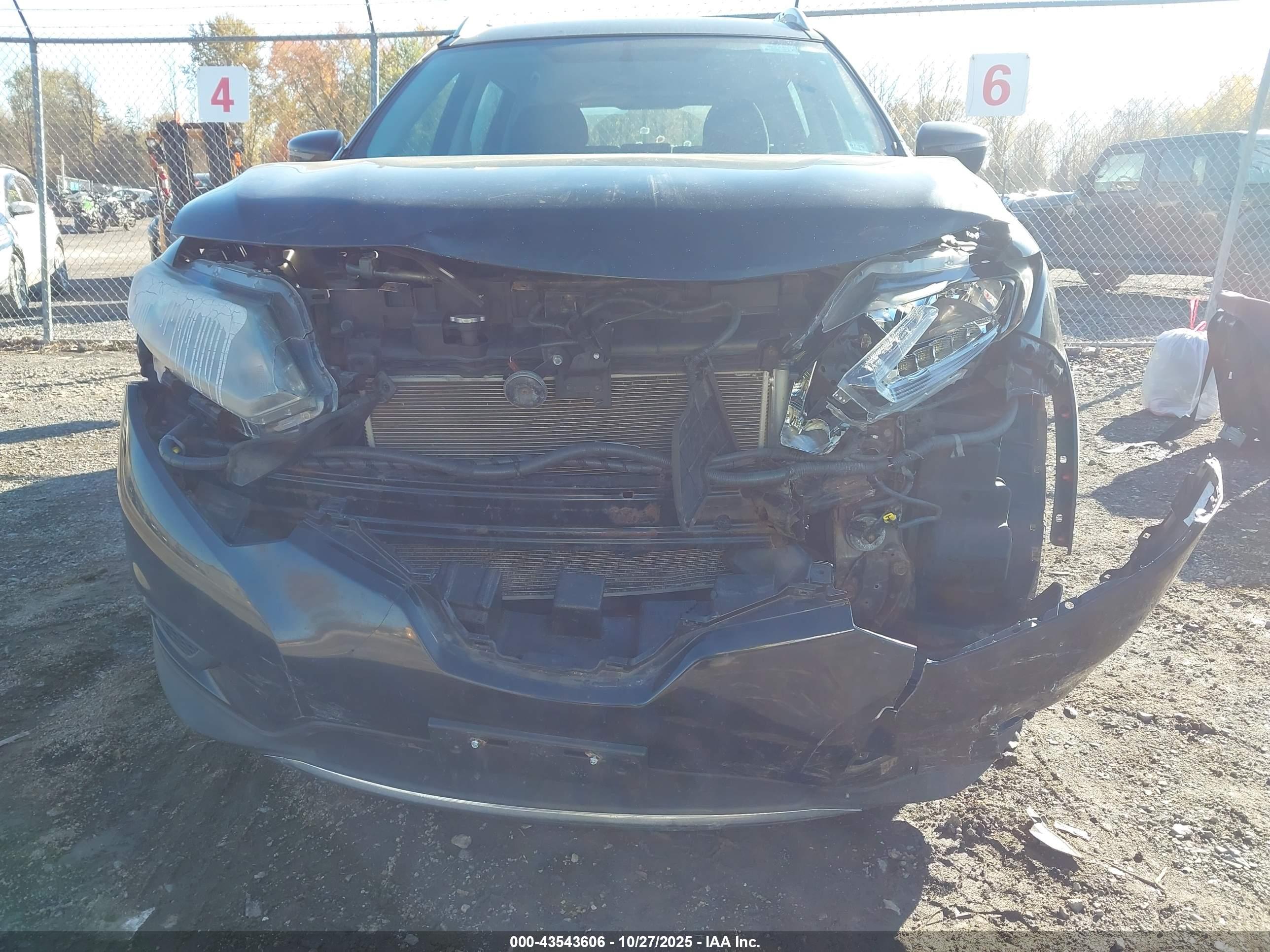 NISSAN ROGUE image 6