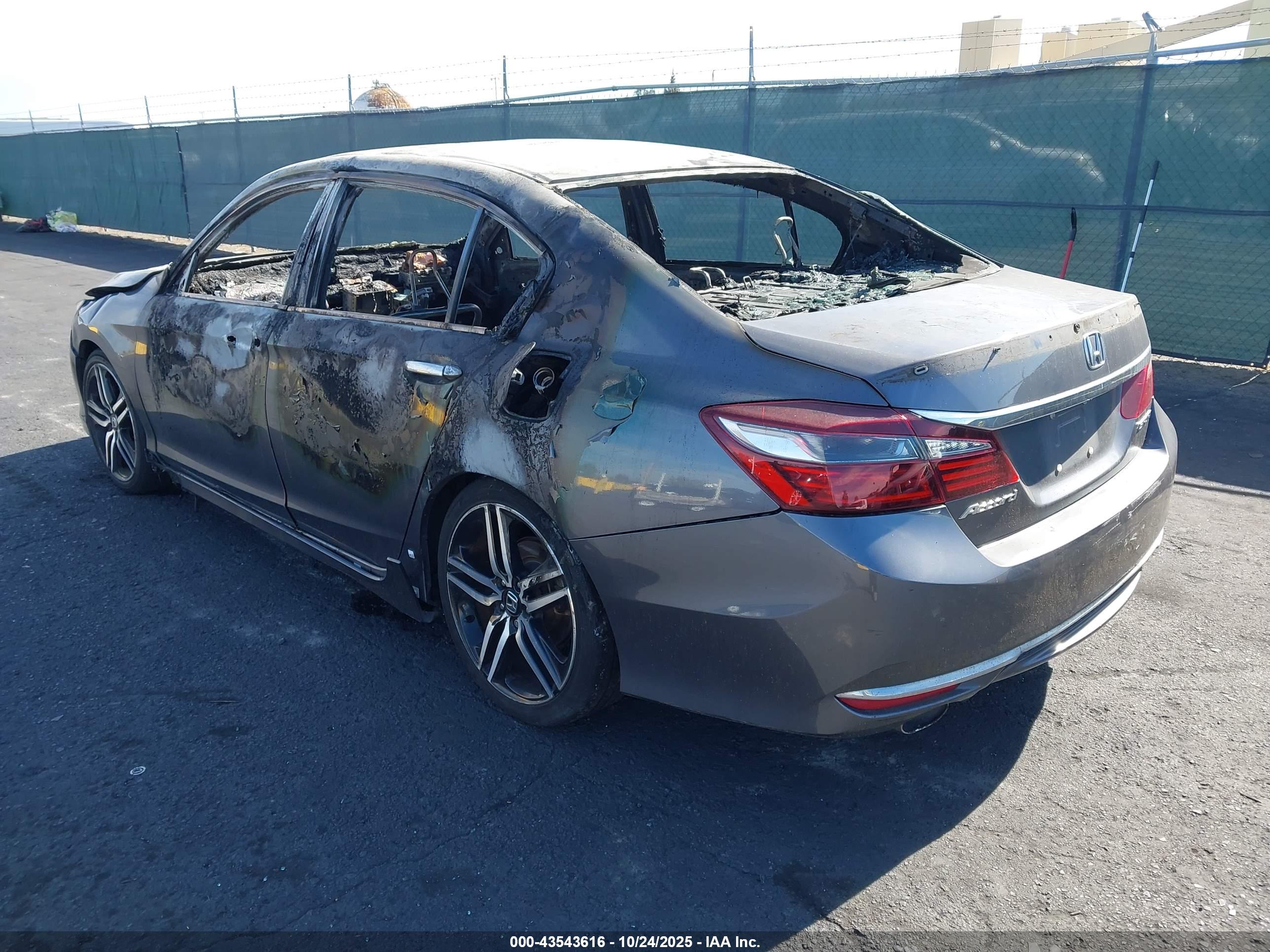 HONDA ACCORD image 3
