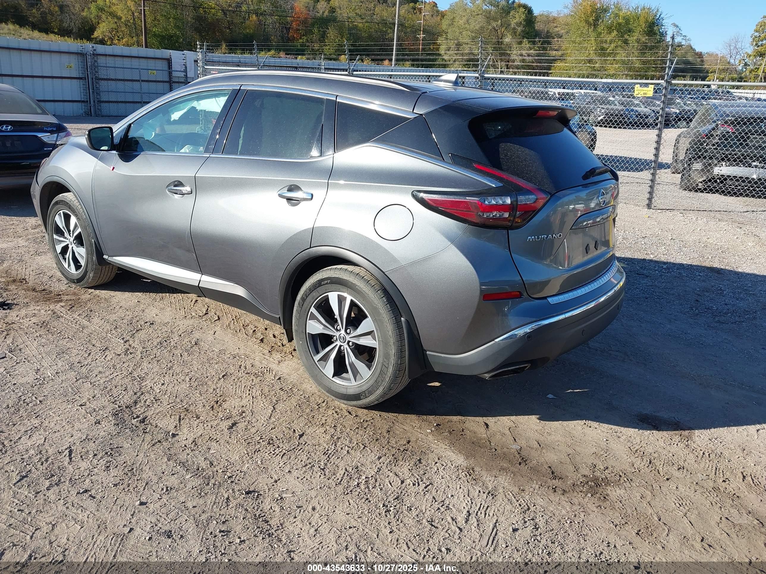 NISSAN MURANO image 3