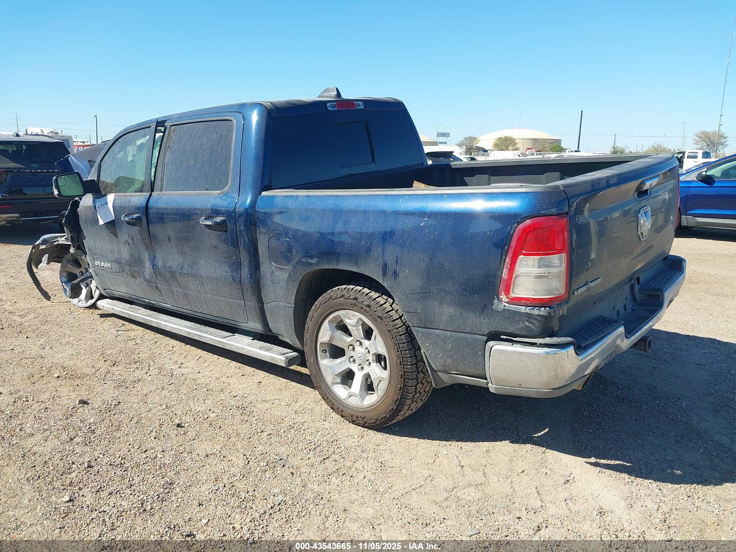 RAM 1500 image 3