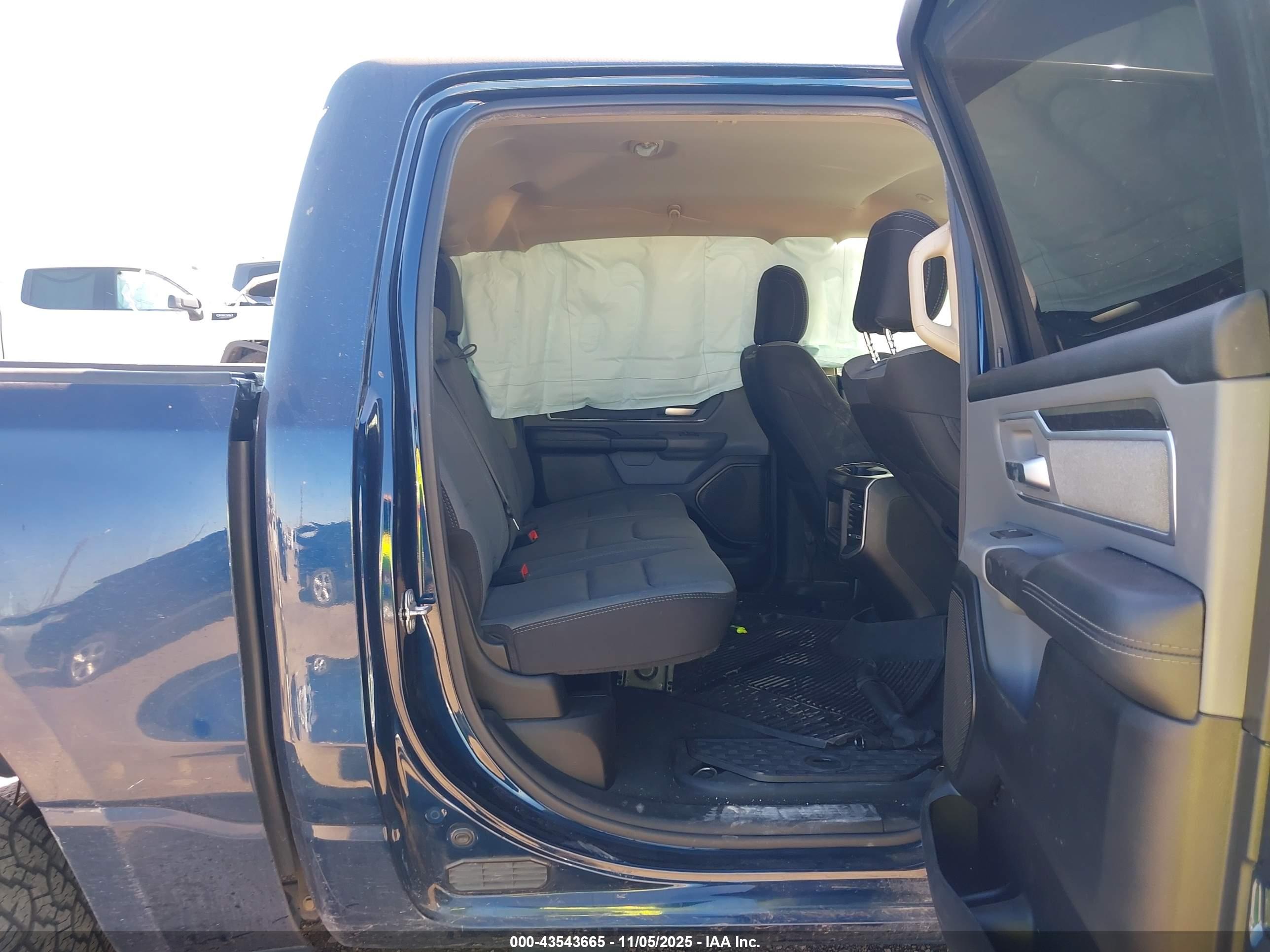 RAM 1500 image 8