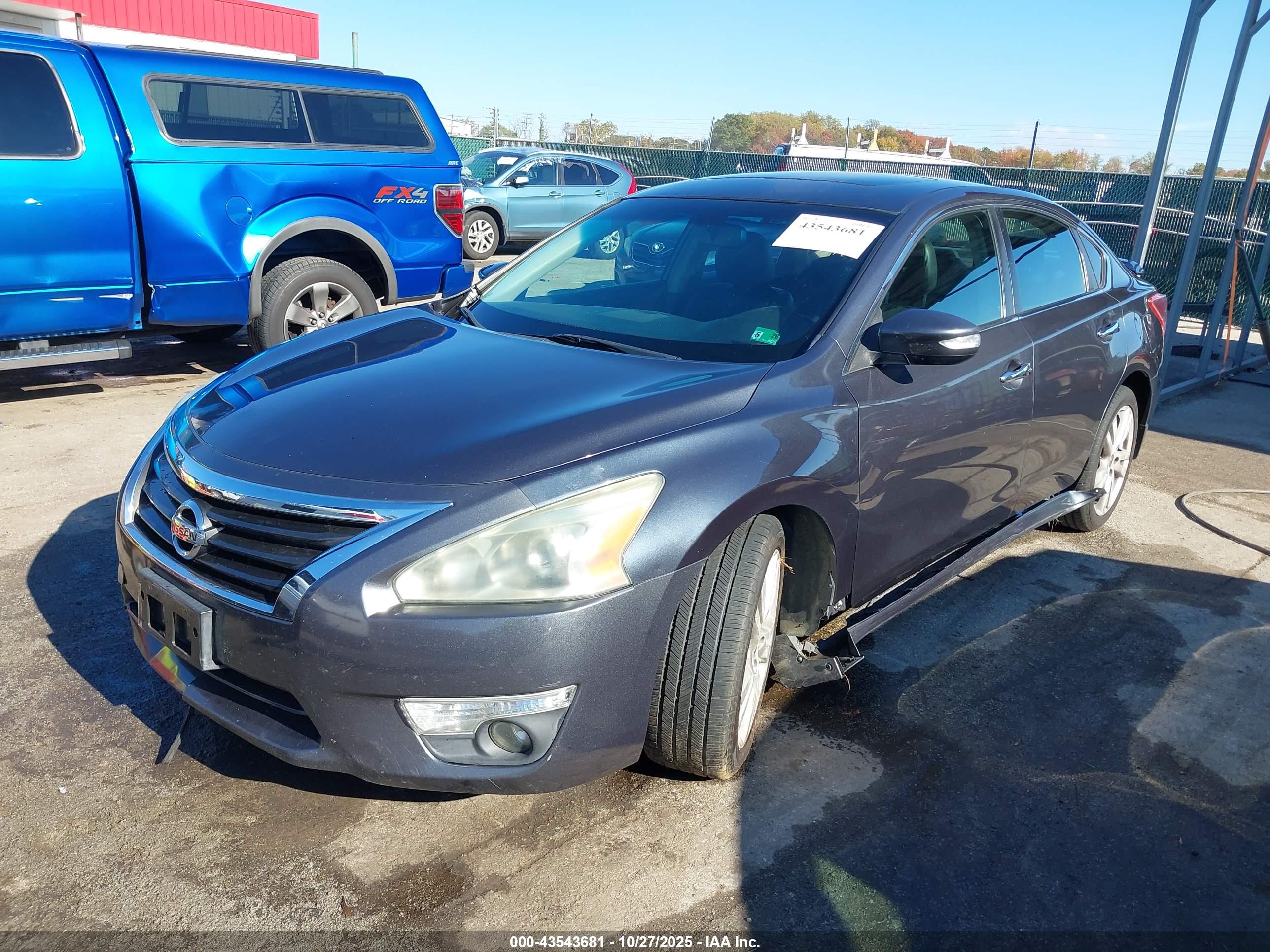 NISSAN ALTIMA image 2