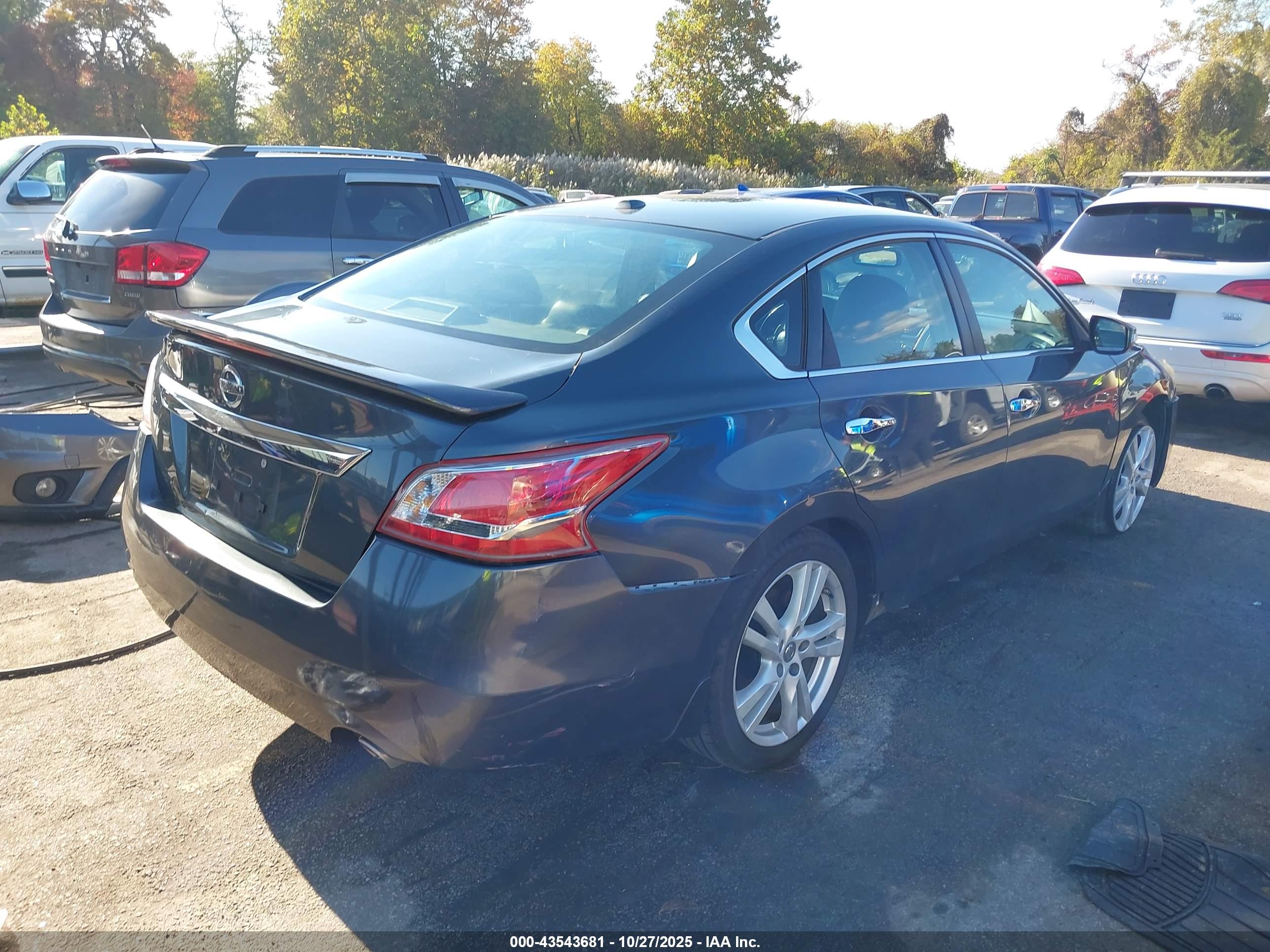 NISSAN ALTIMA image 4