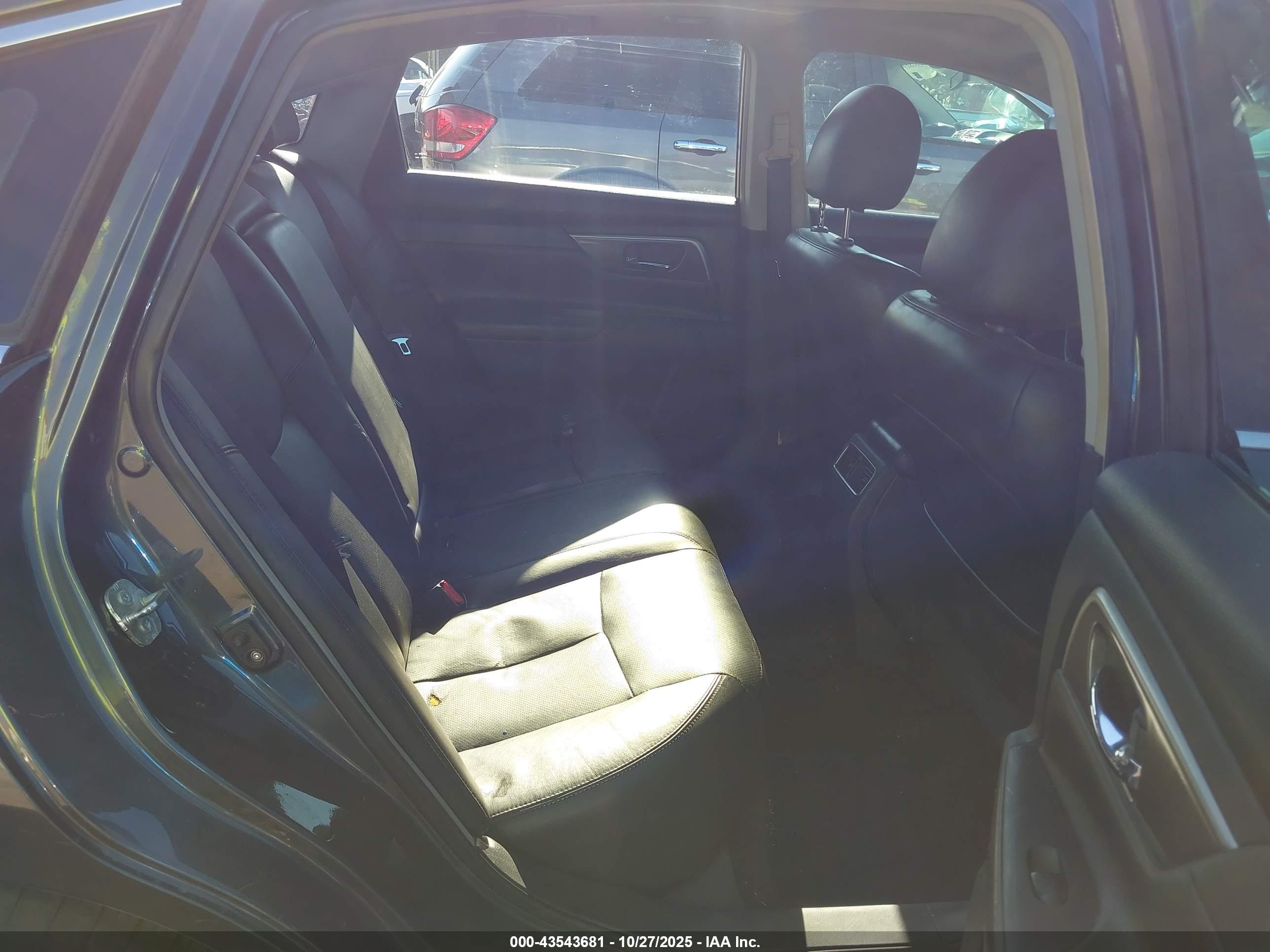 NISSAN ALTIMA image 8