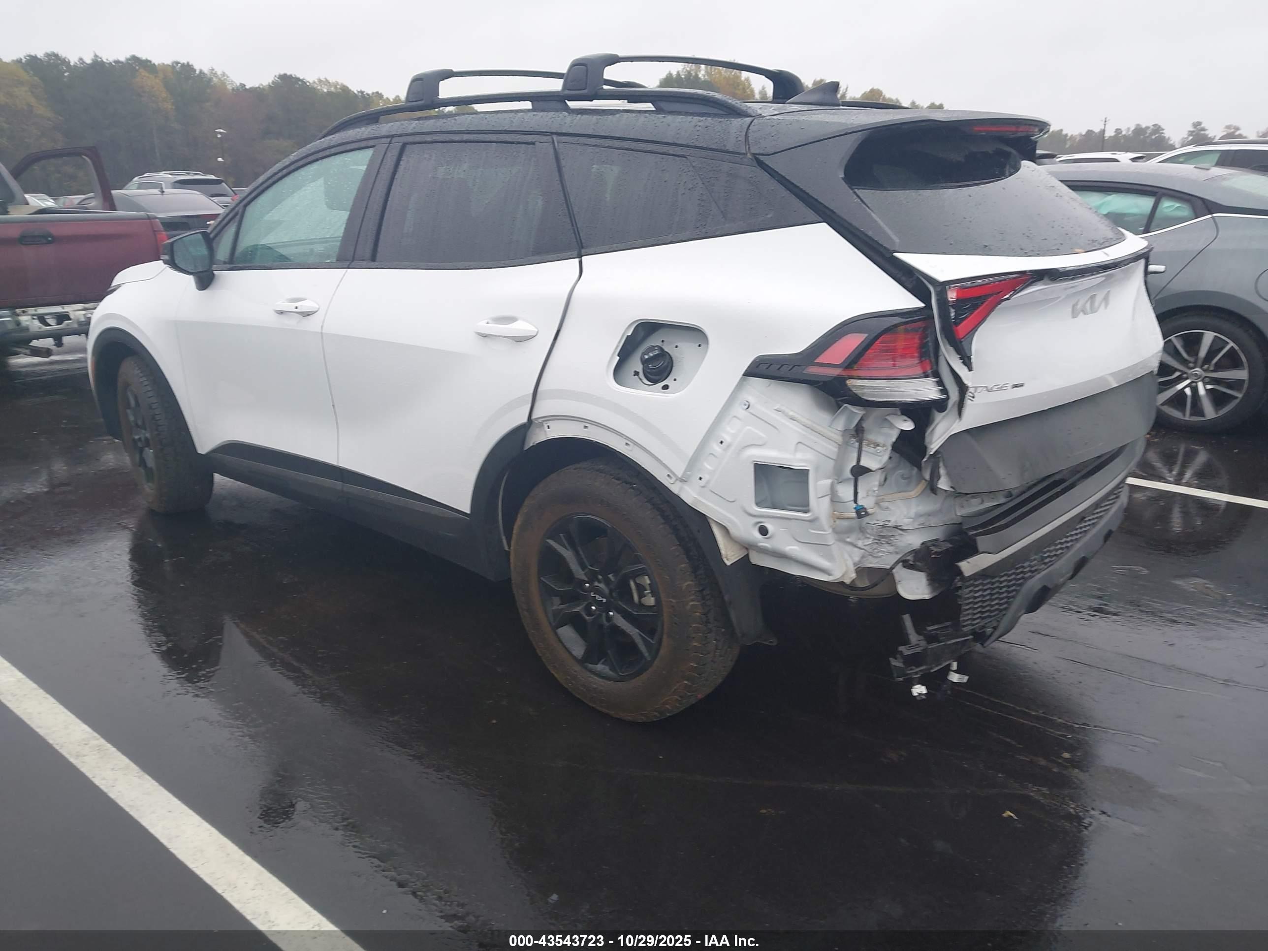 KIA SPORTAGE image 3