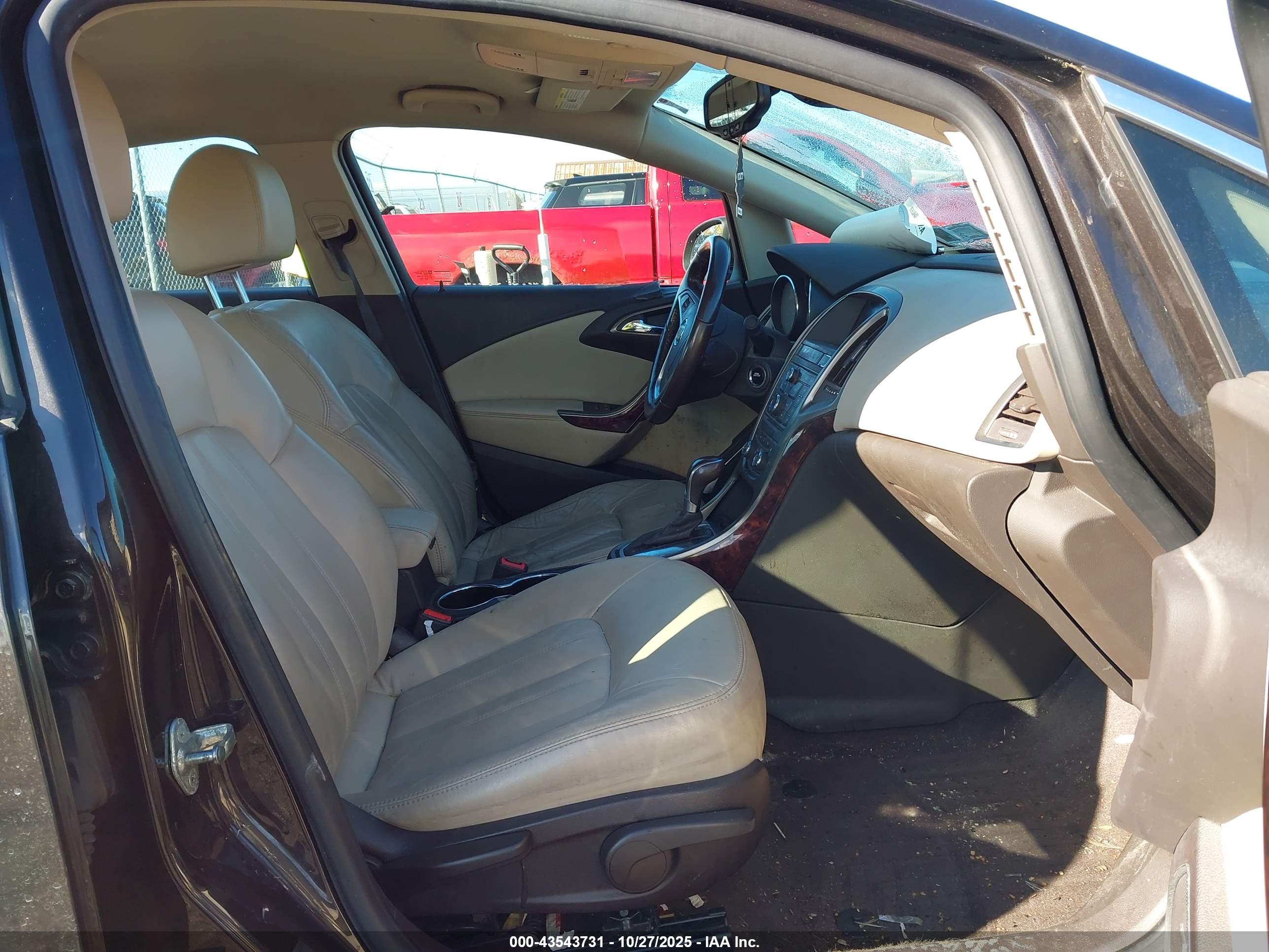 BUICK VERANO image 5