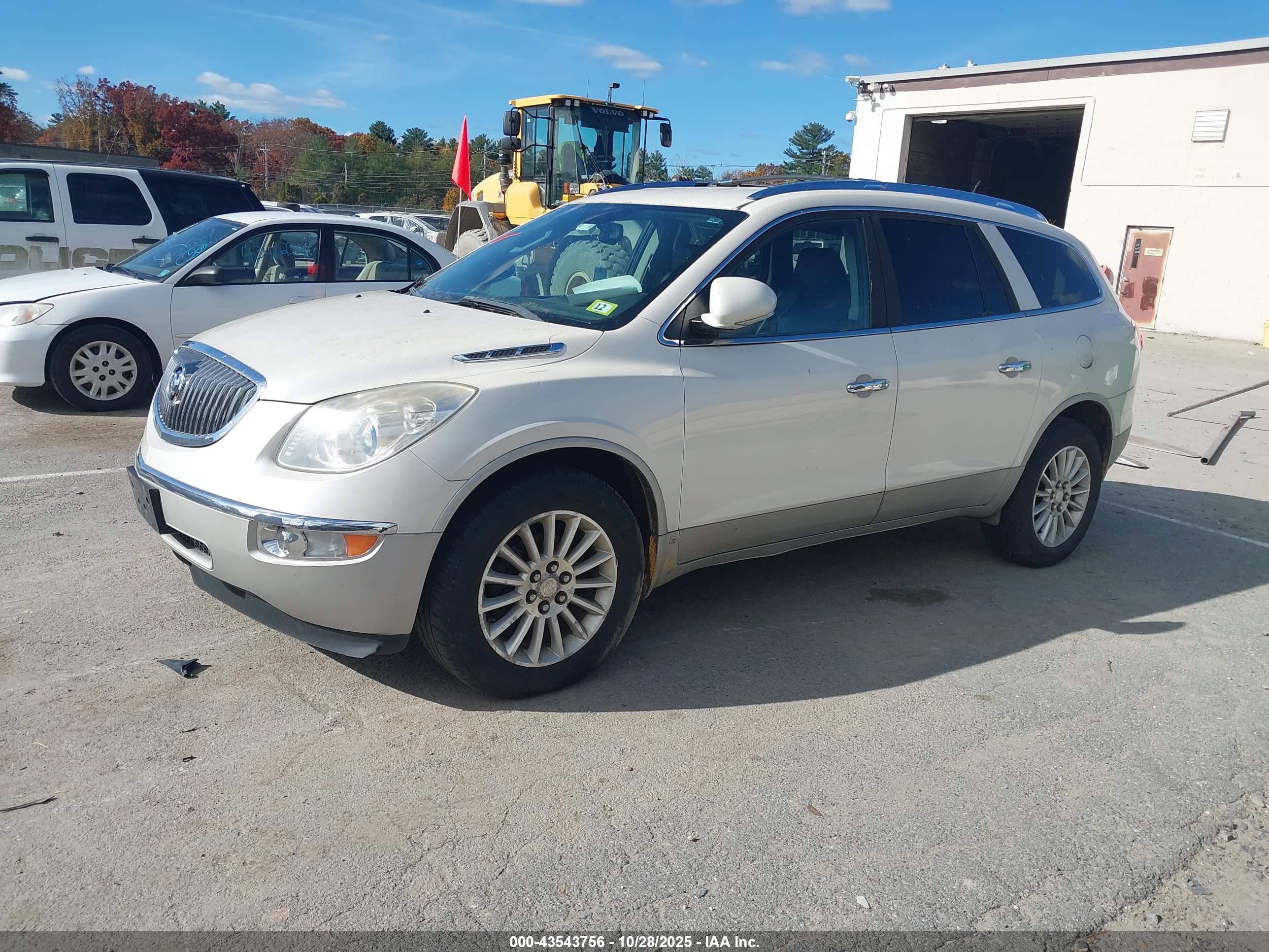 BUICK ENCLAVE image 2