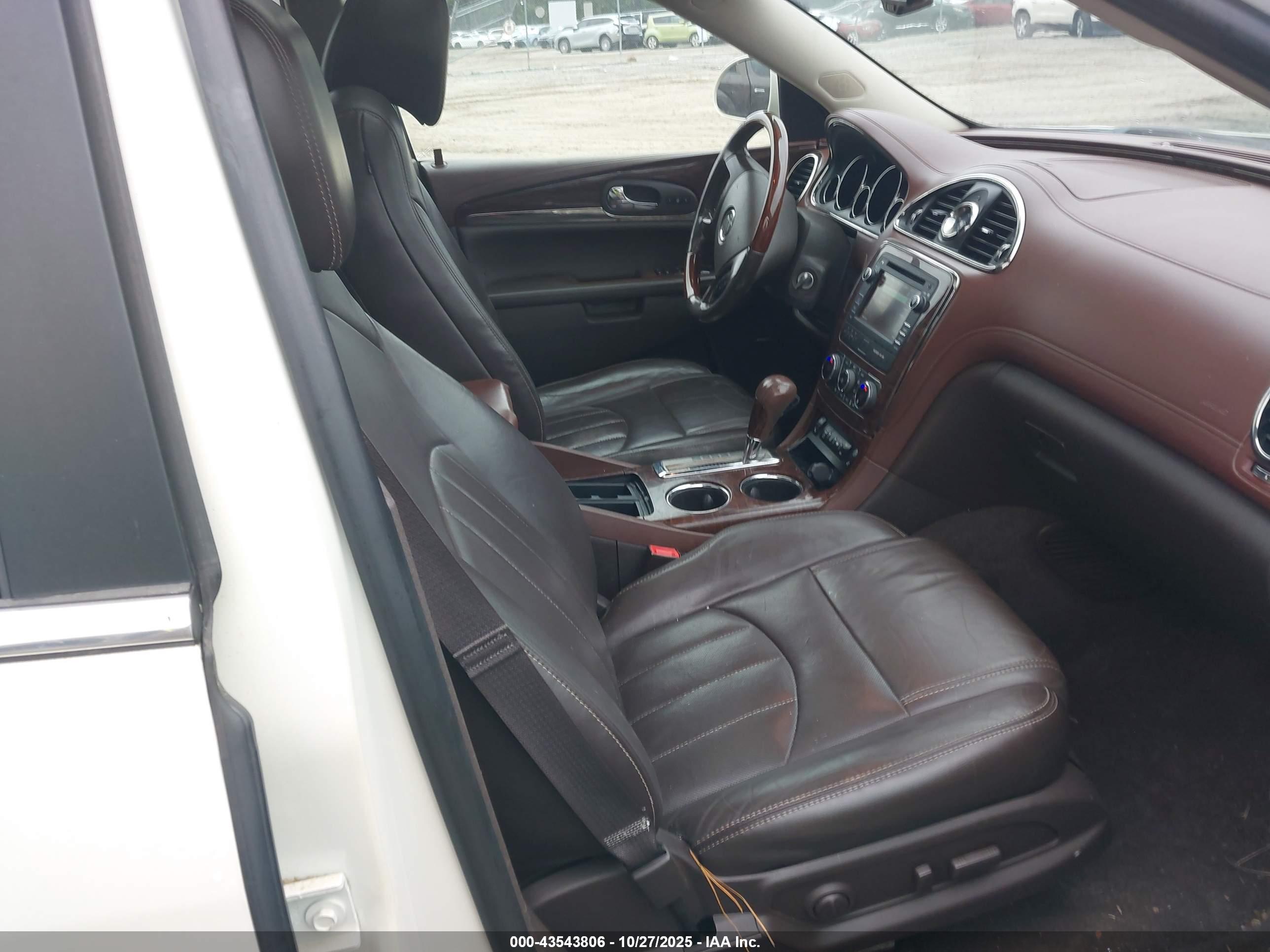 BUICK ENCLAVE image 5