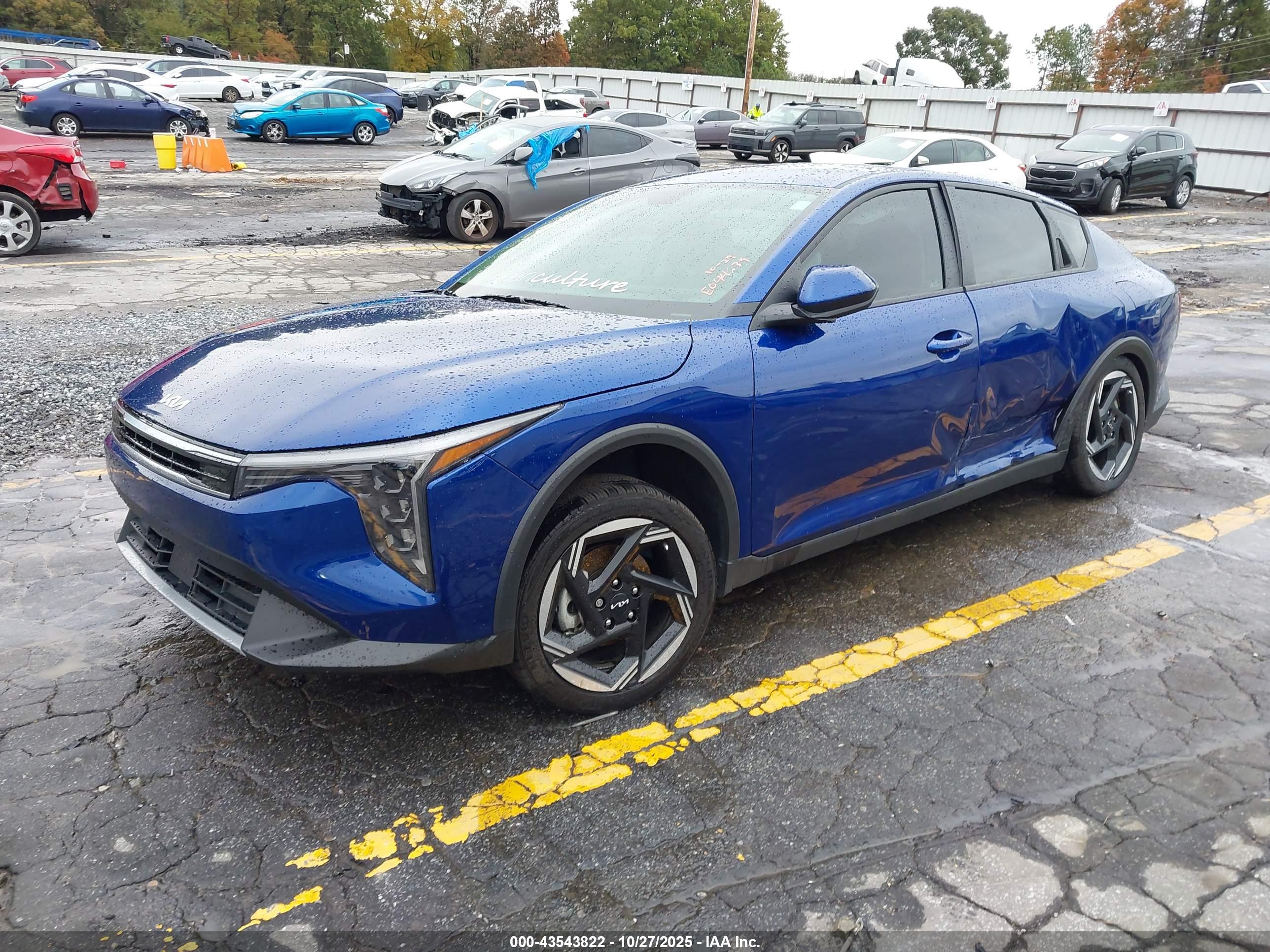 KIA K4 image 2