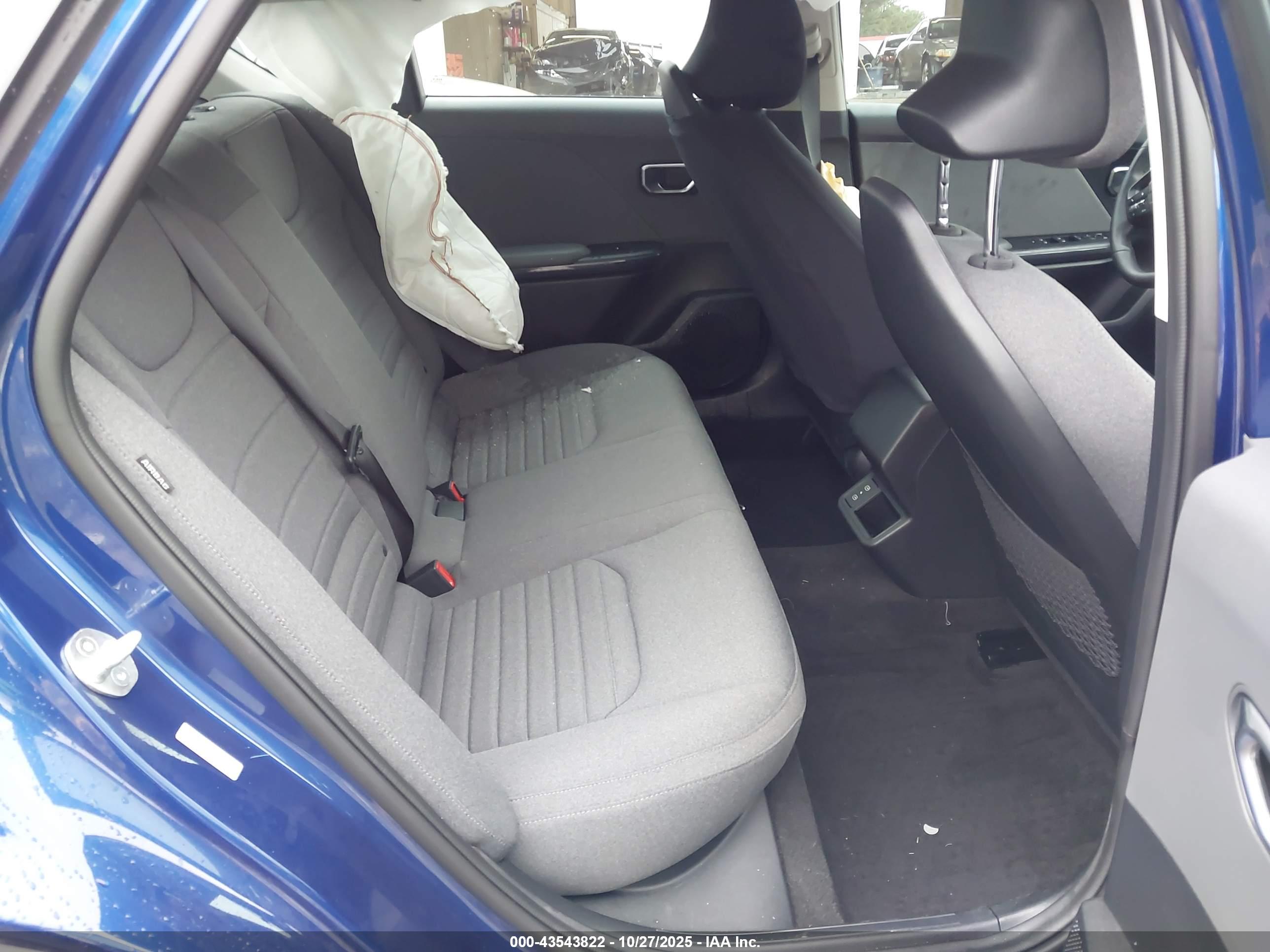 KIA K4 image 8