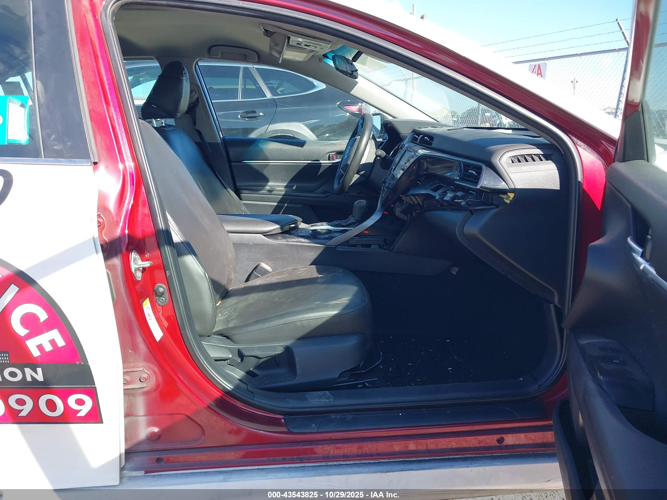 TOYOTA CAMRY image 5