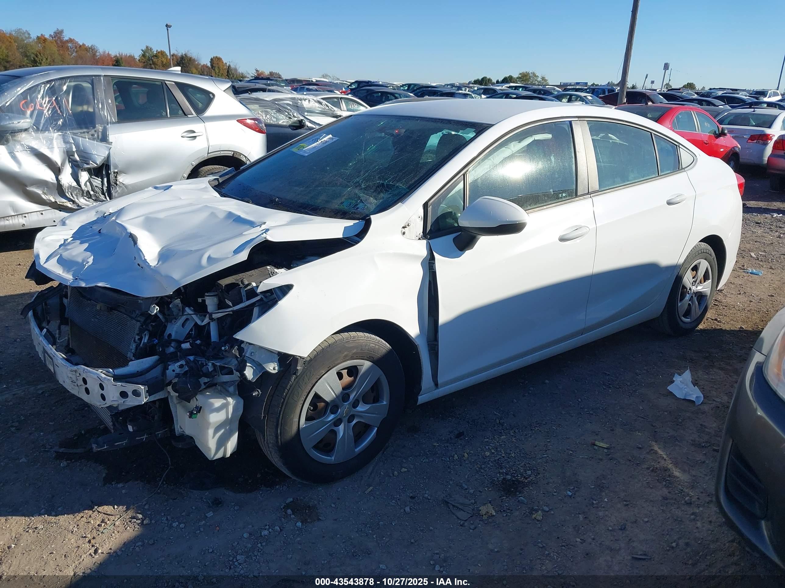 CHEVROLET CRUZE image 2