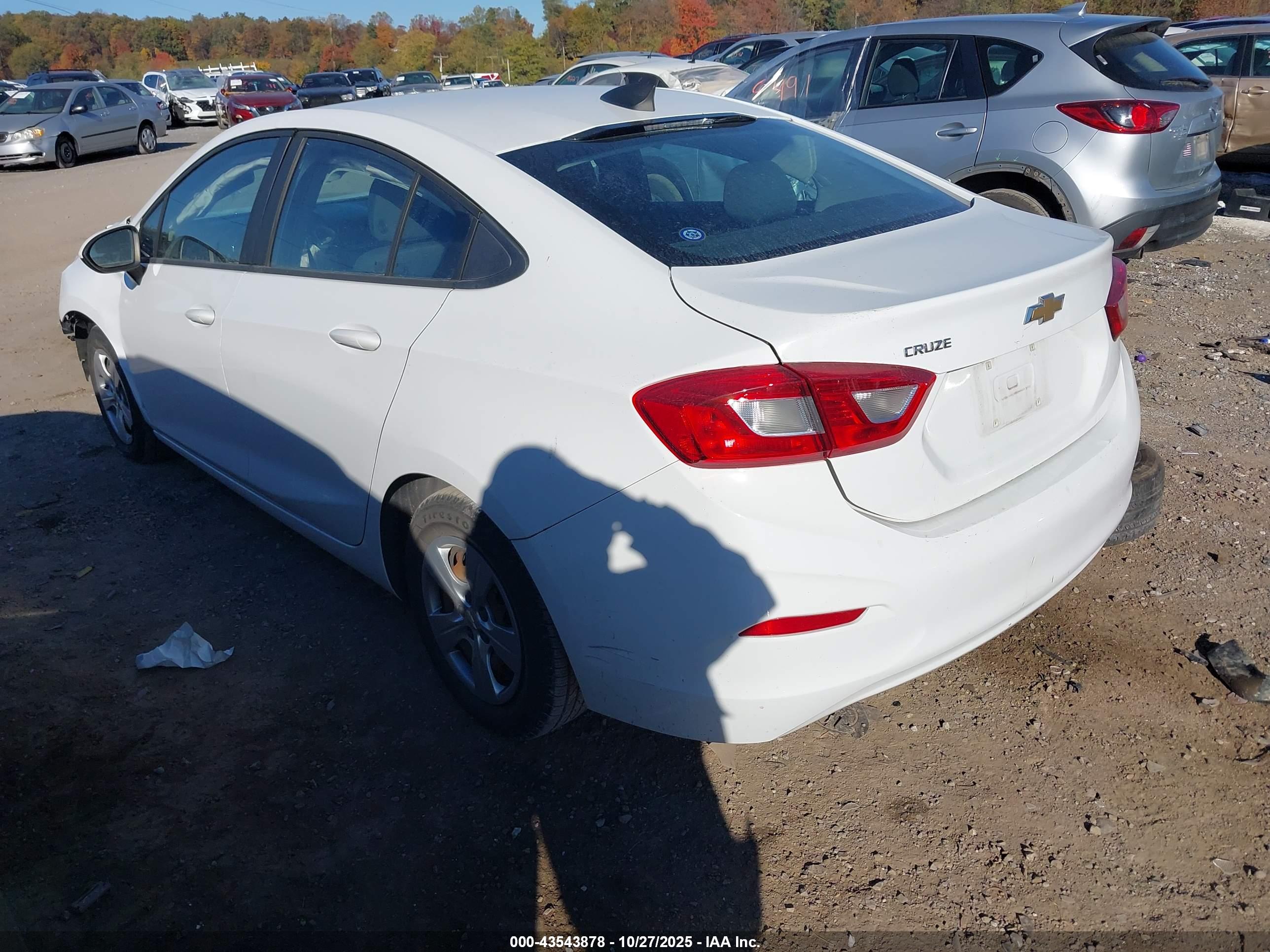CHEVROLET CRUZE image 3