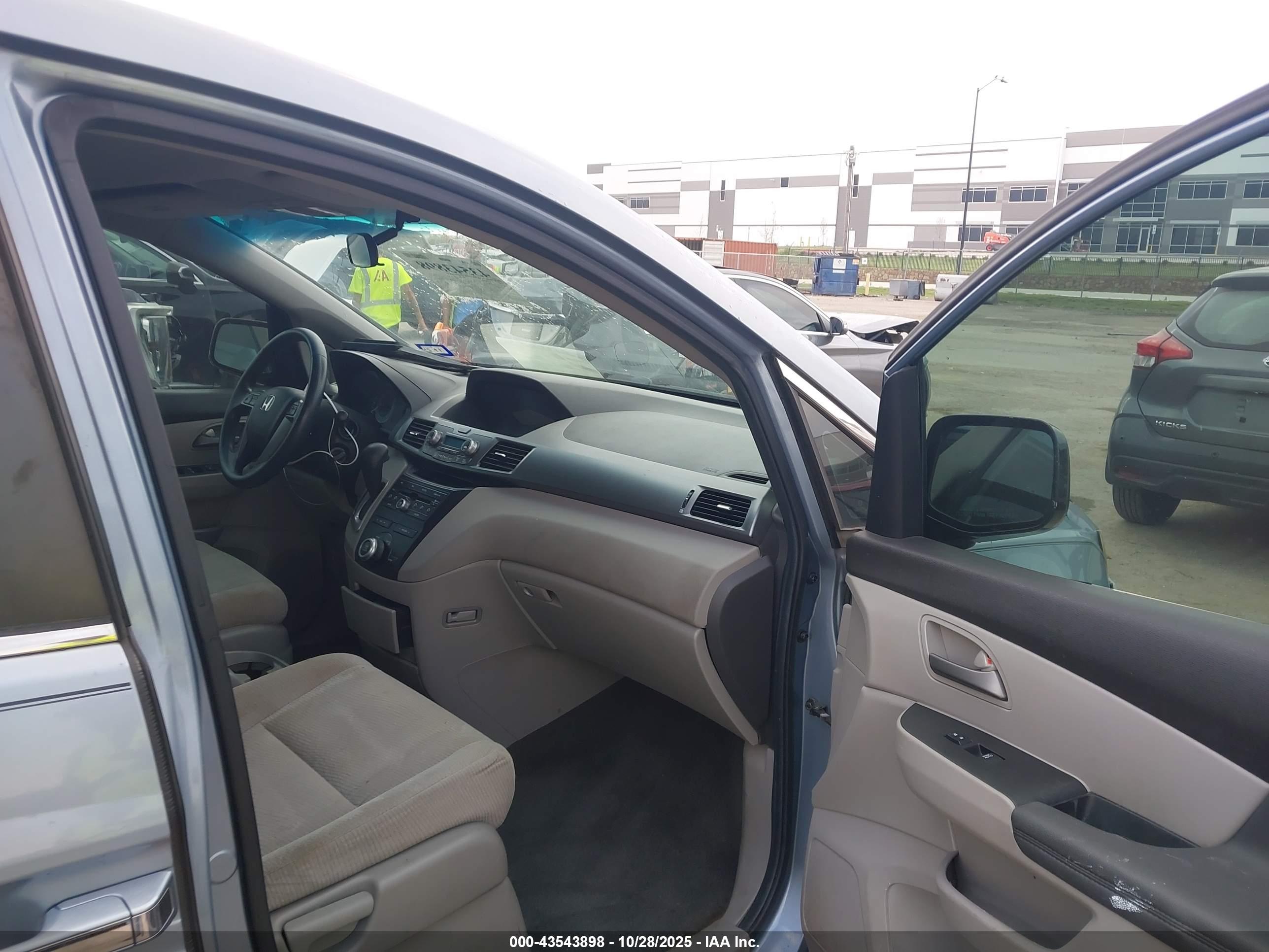 HONDA ODYSSEY image 5