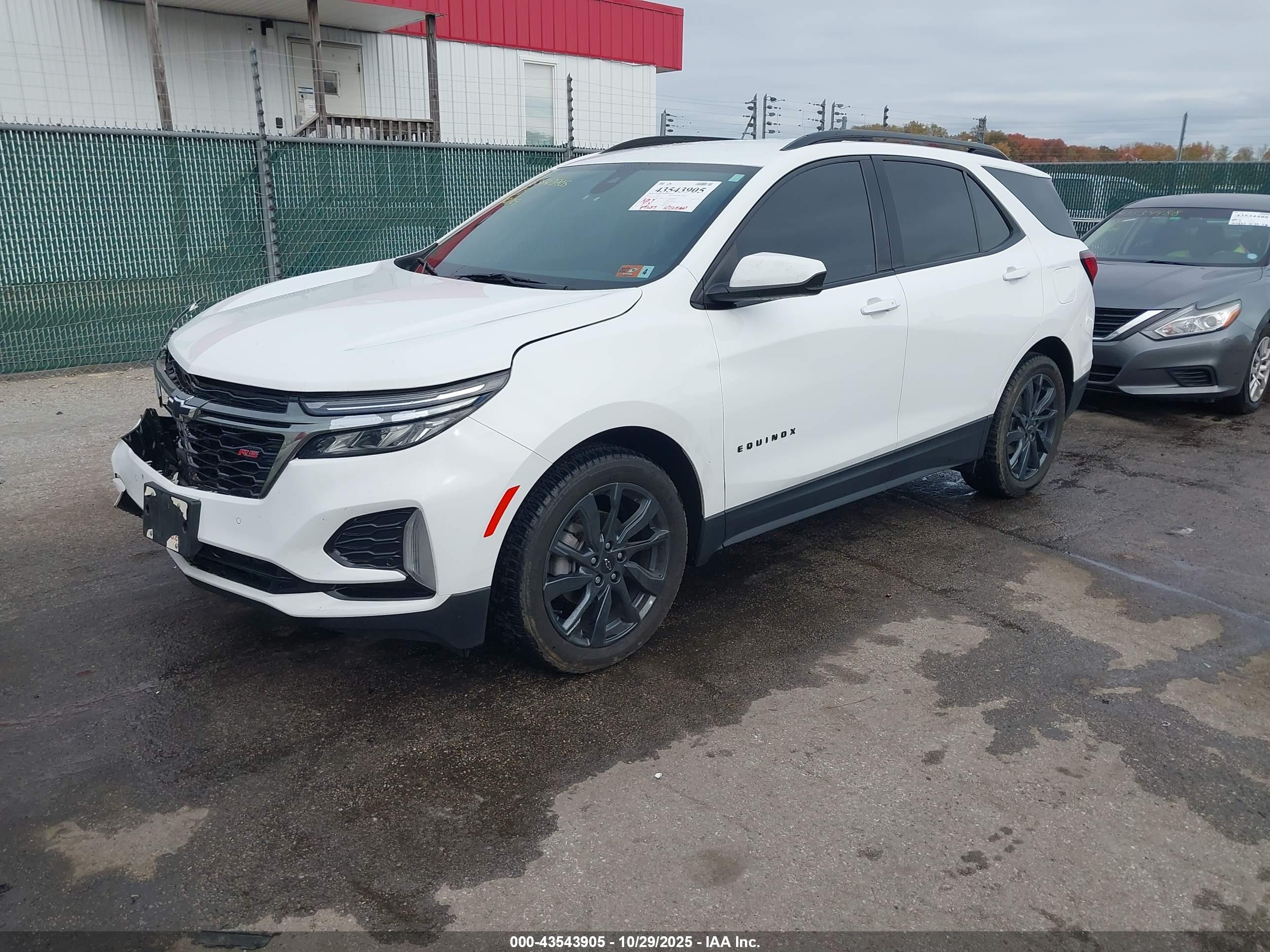 CHEVROLET EQUINOX image 2