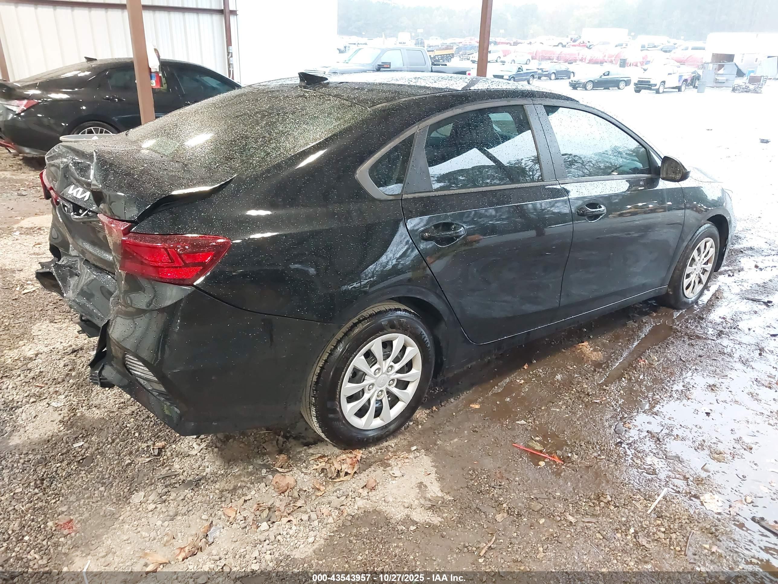 KIA FORTE image 4