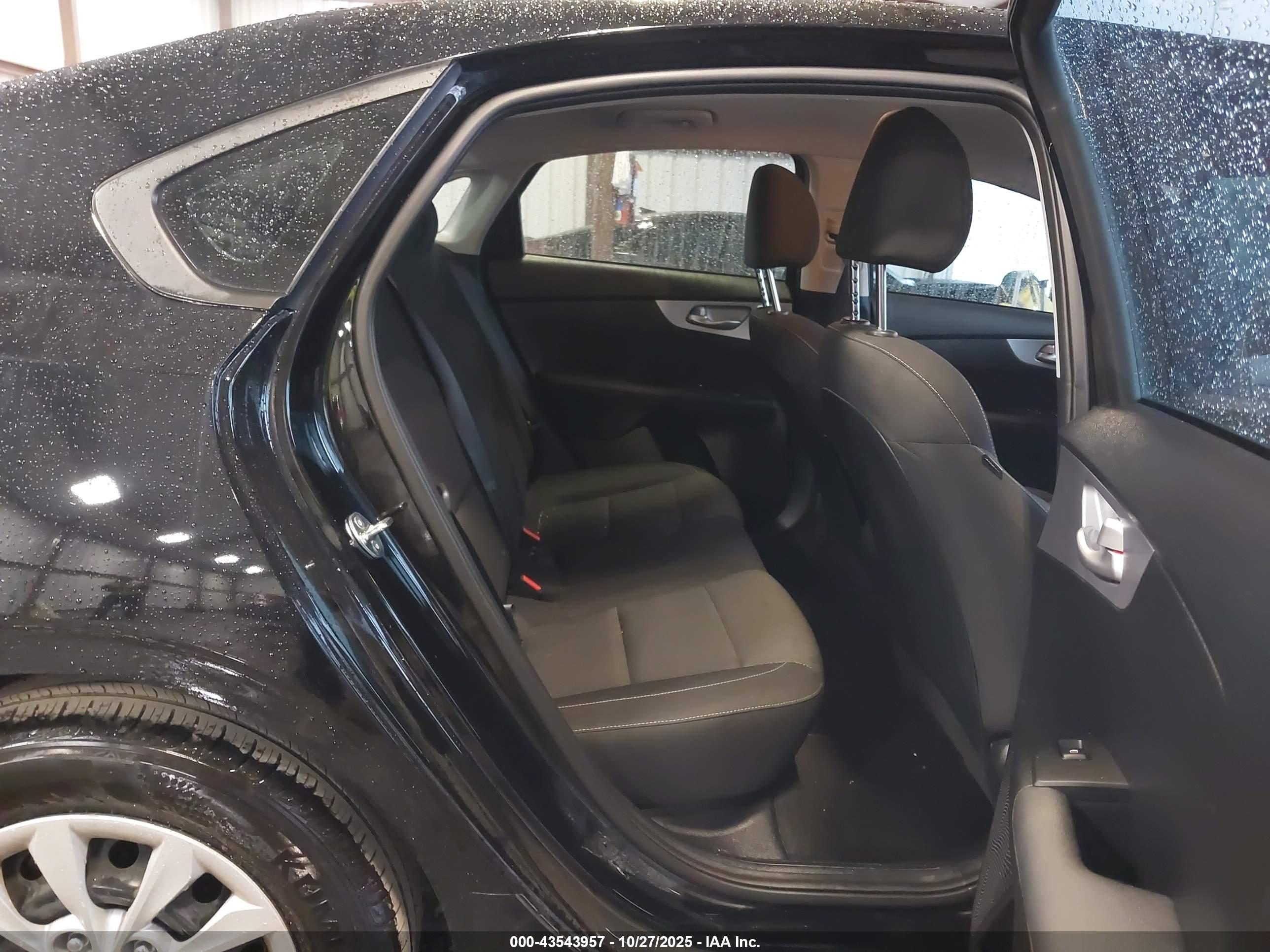 KIA FORTE image 8