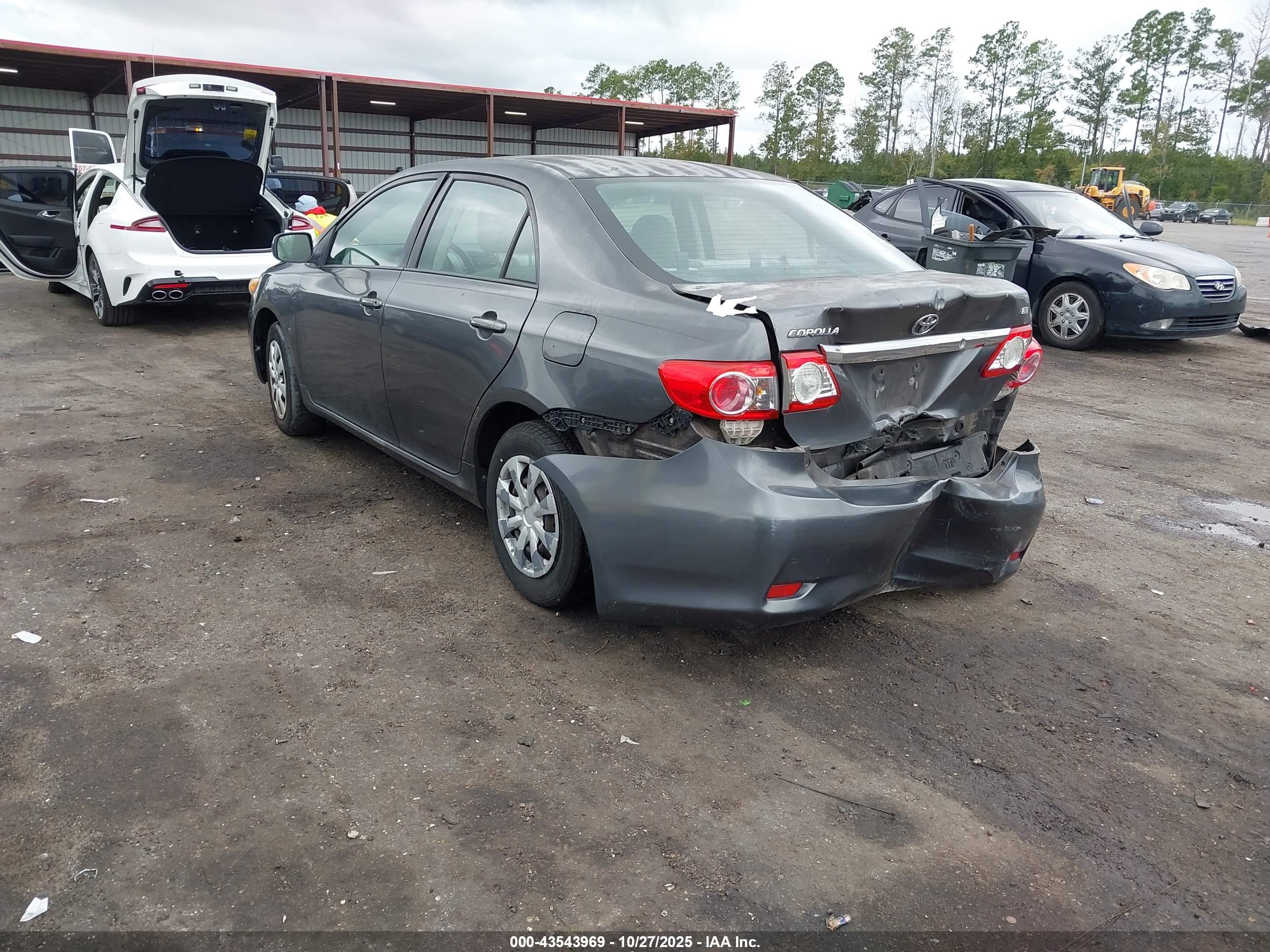 TOYOTA COROLLA image 3