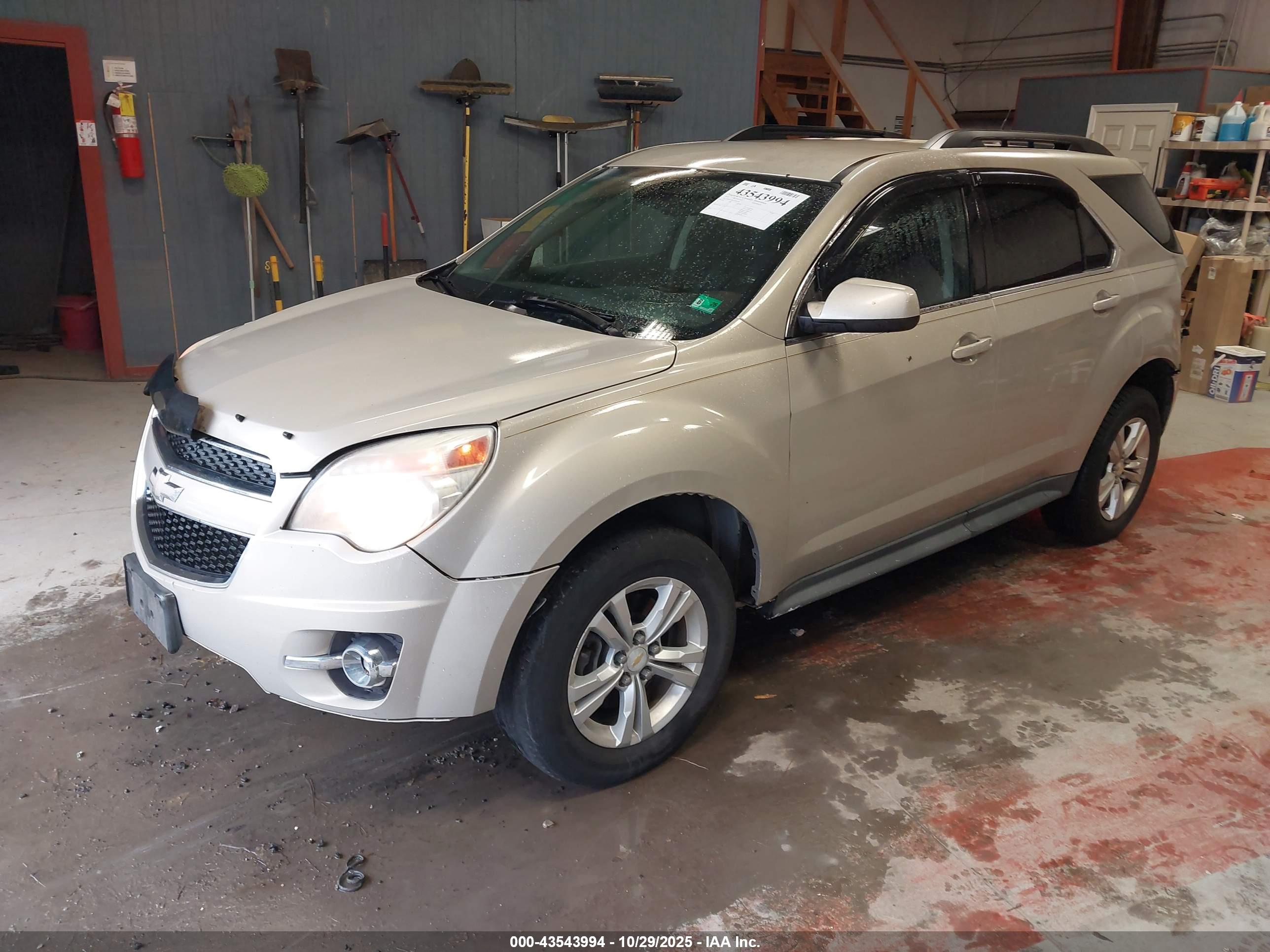 CHEVROLET EQUINOX image 2