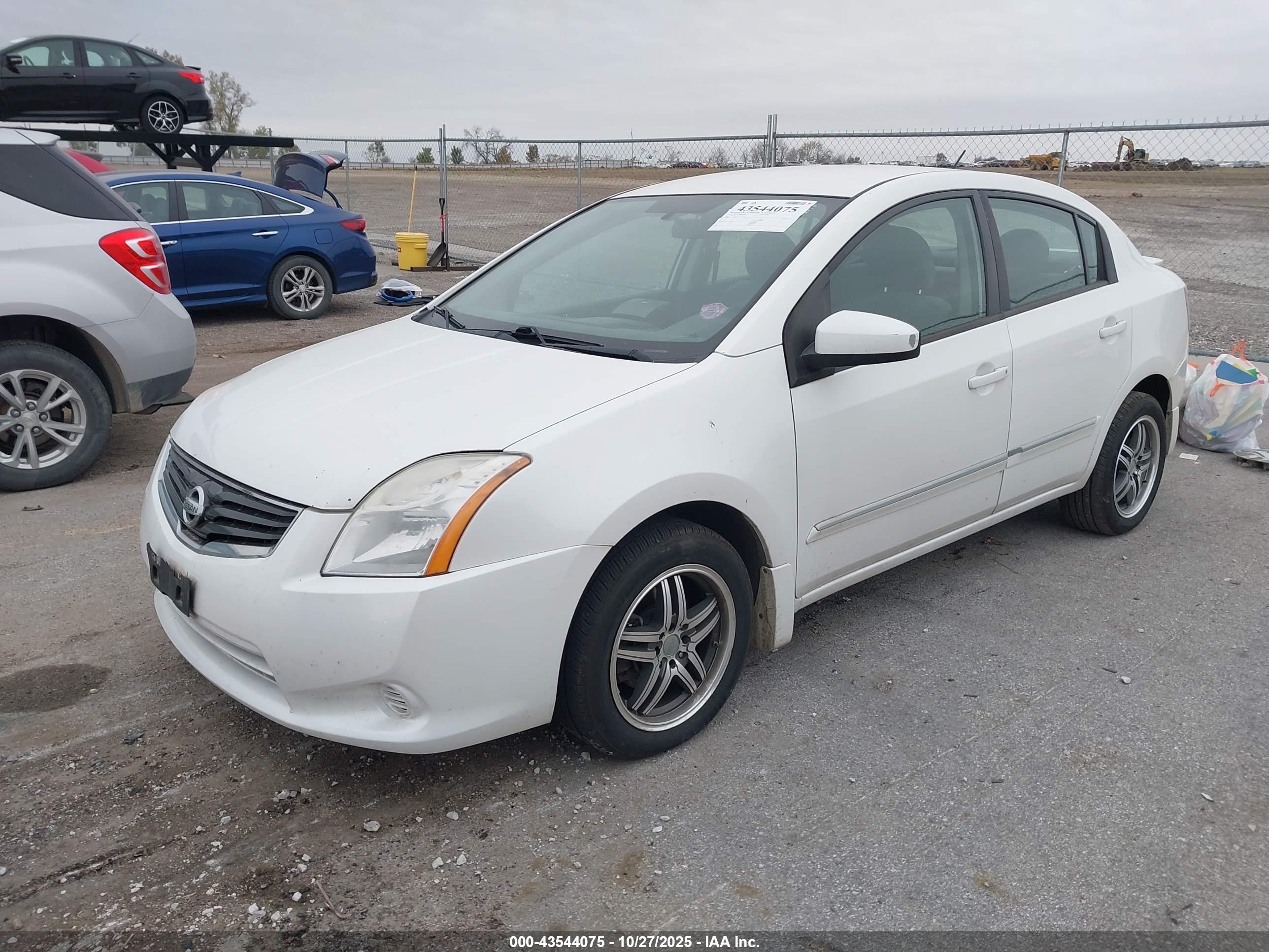 NISSAN SENTRA image 2