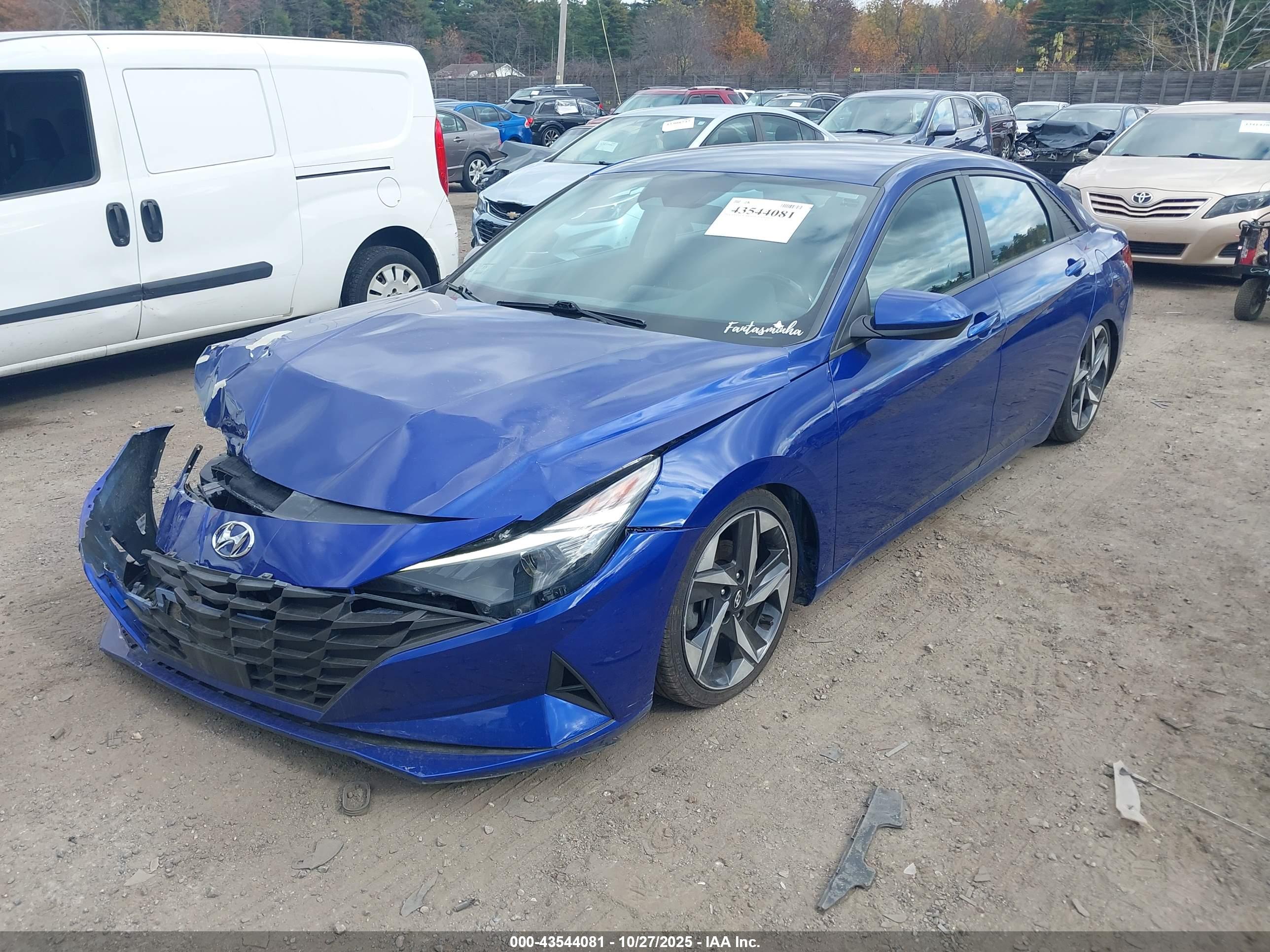 HYUNDAI ELANTRA image 2