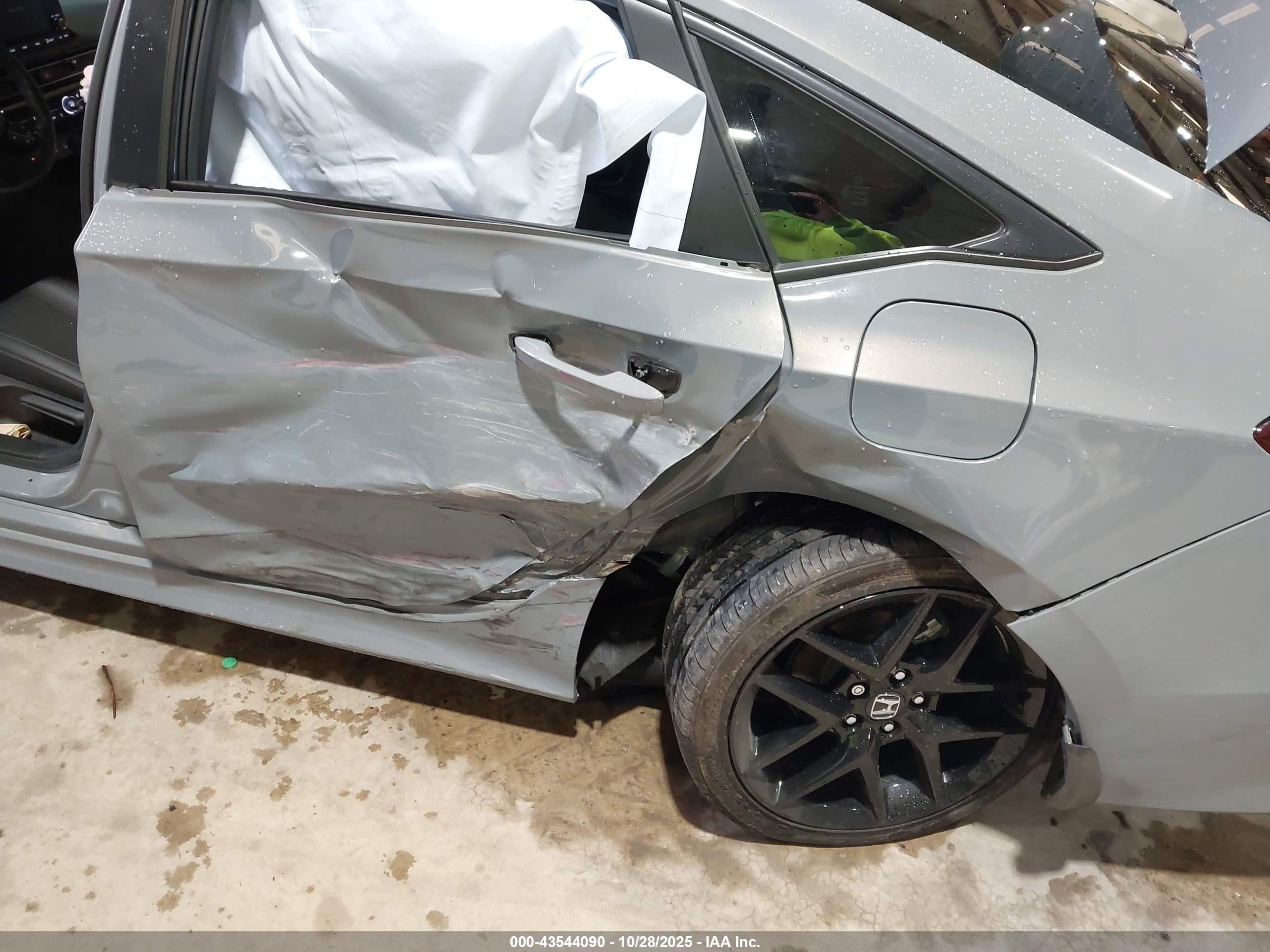 HONDA CIVIC image 6