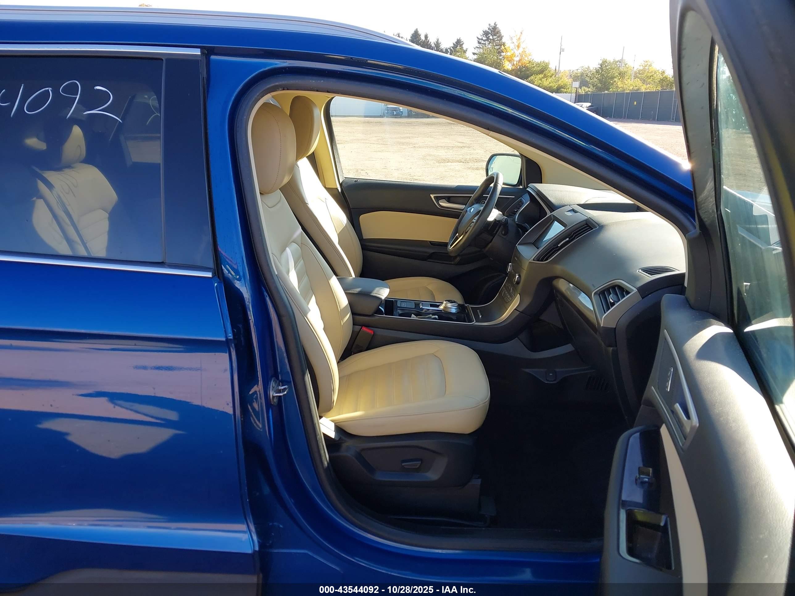 FORD EDGE image 5