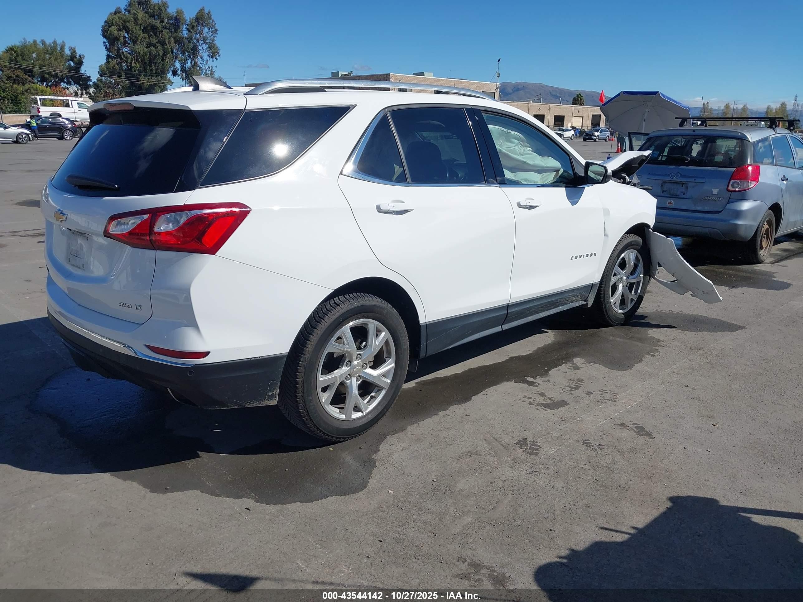 CHEVROLET EQUINOX image 4