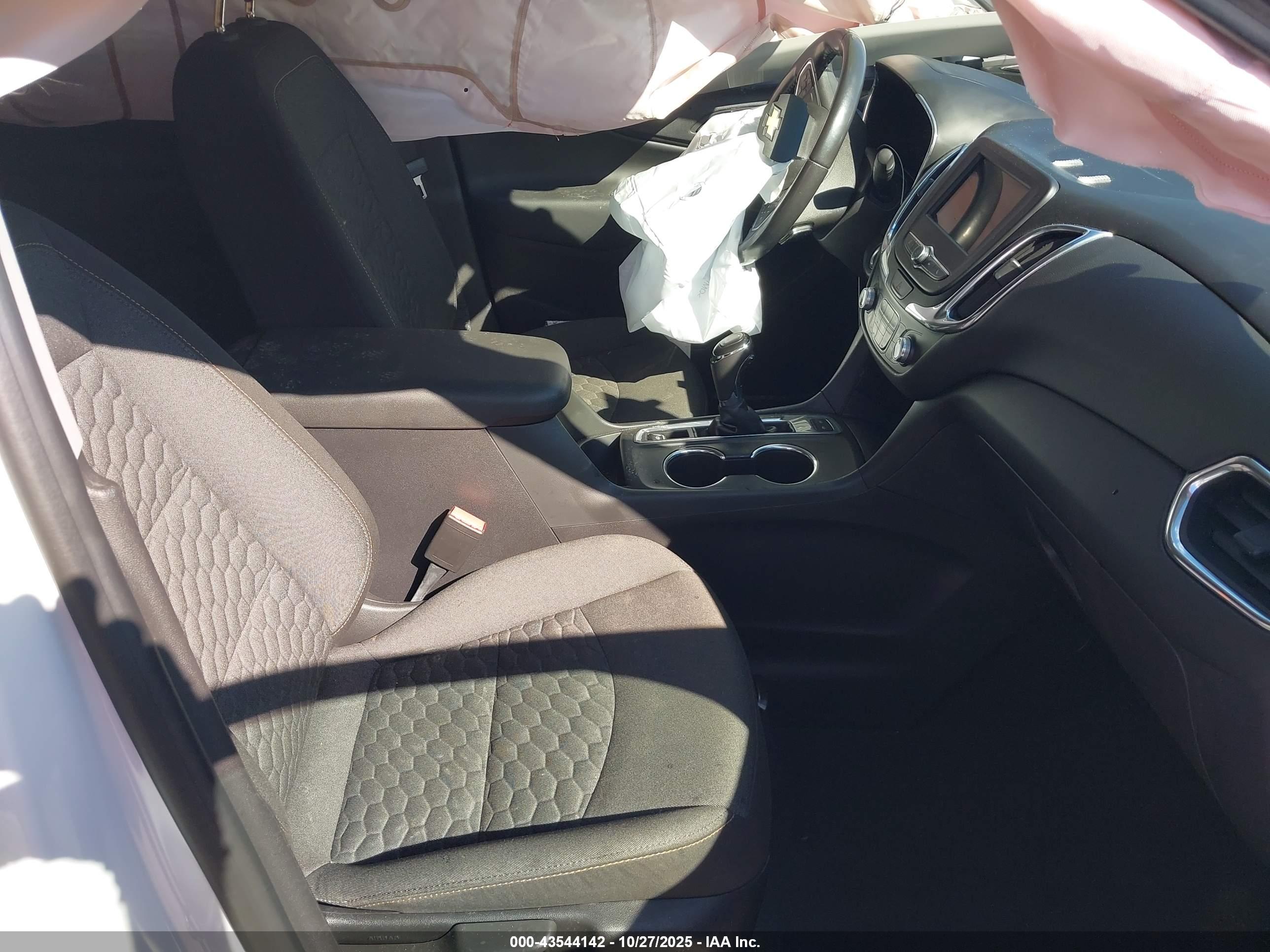 CHEVROLET EQUINOX image 5