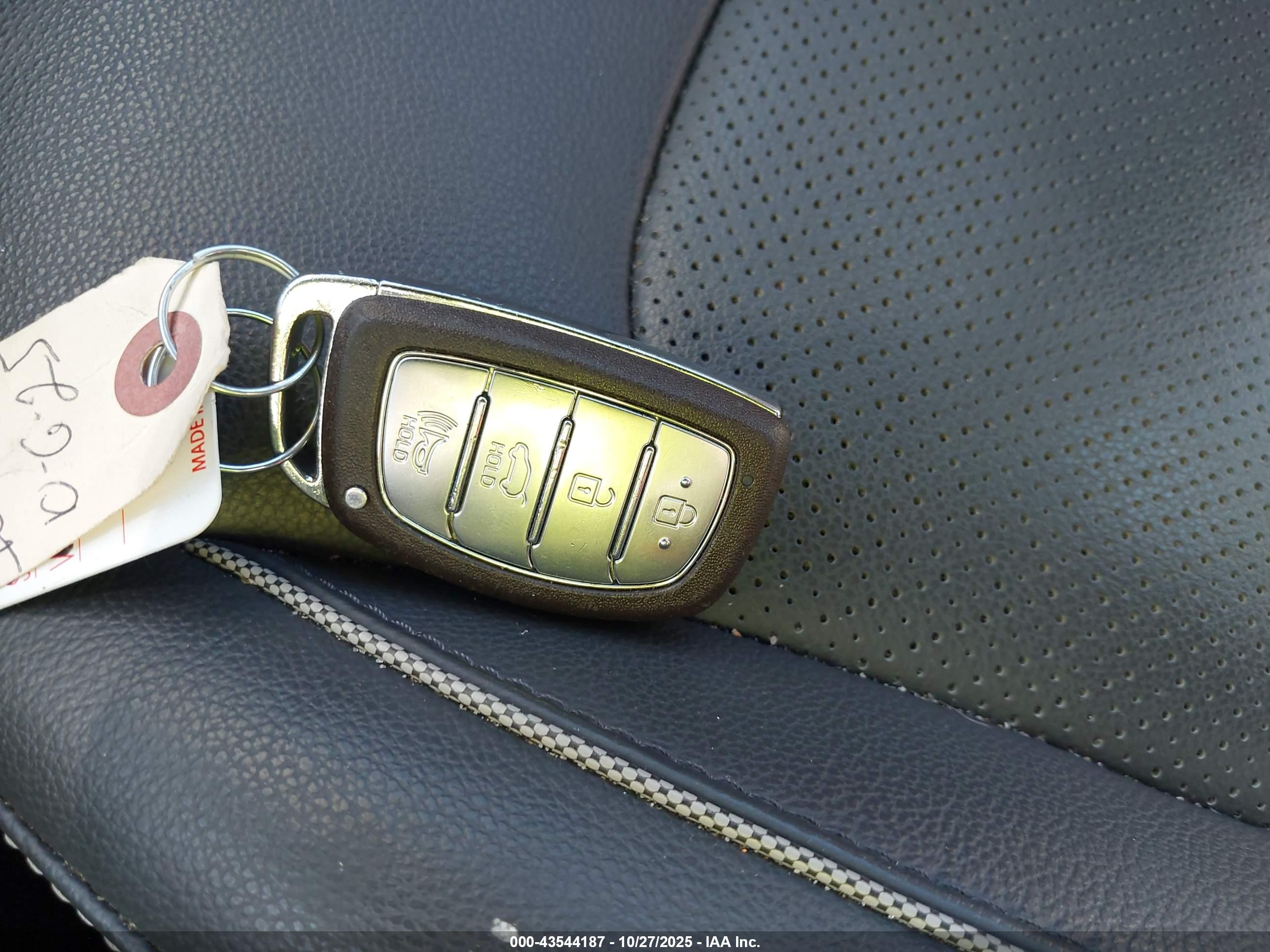 HYUNDAI IONIQ image 11