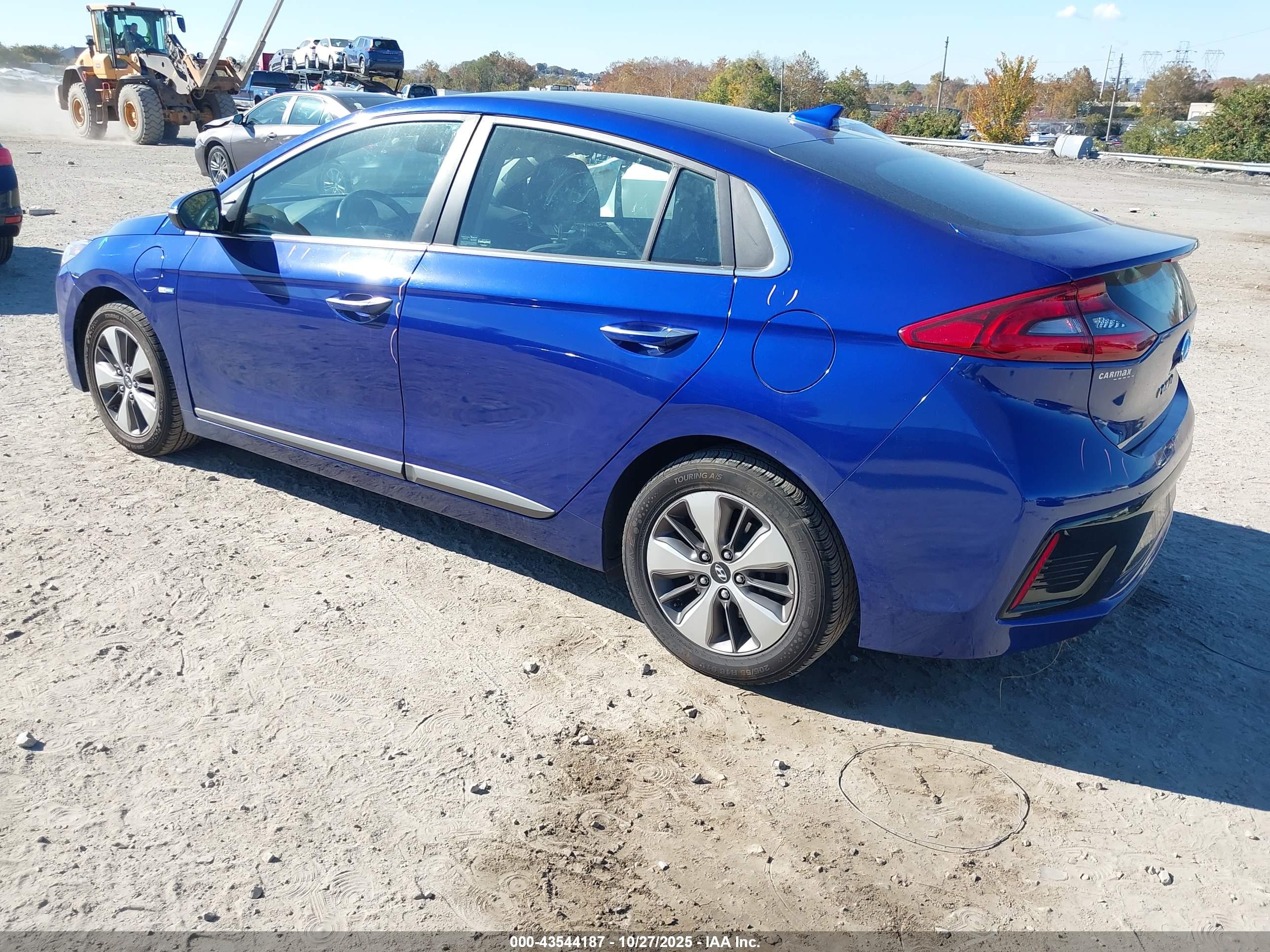 HYUNDAI IONIQ image 3