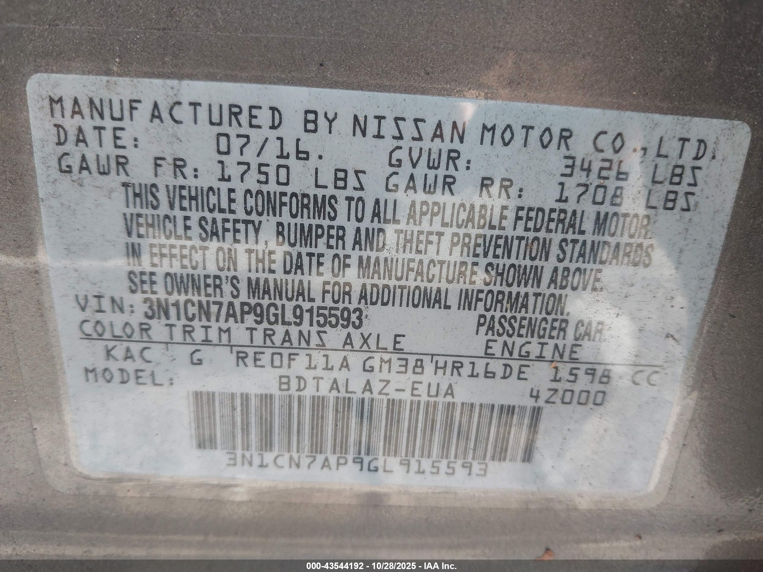 NISSAN VERSA image 9